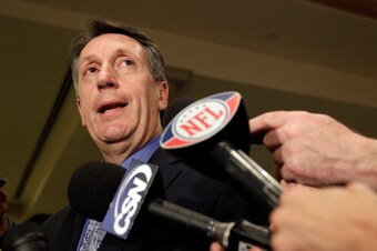 CHANTILLY, VA - MARCH 02:  NFL Senior VP of Public Relations Greg Aiello briefs the media after a meeting with NFL owners at a hotel  on March 2, 2011 in Chantilly, Virginia. The NFL owners are meeting in Chantilly to discuss negotiations with the players