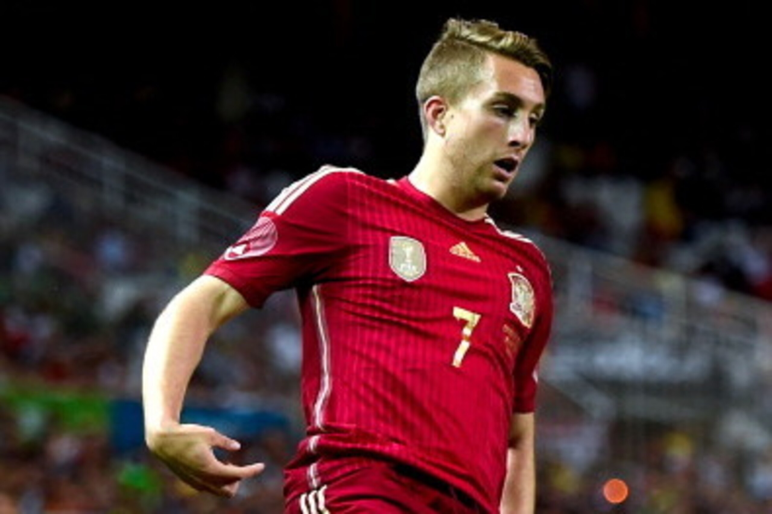 SEVILLE, SPAIN - MAY 30:  Gerard Deulofeu of Spain runs with the ball during an international friendly match between Spain and Bolivia at Estadio Ramon Sanchez Pizjuan on May 30, 2014 in Seville, Spain.  (Photo by David Ramos/Getty Images)