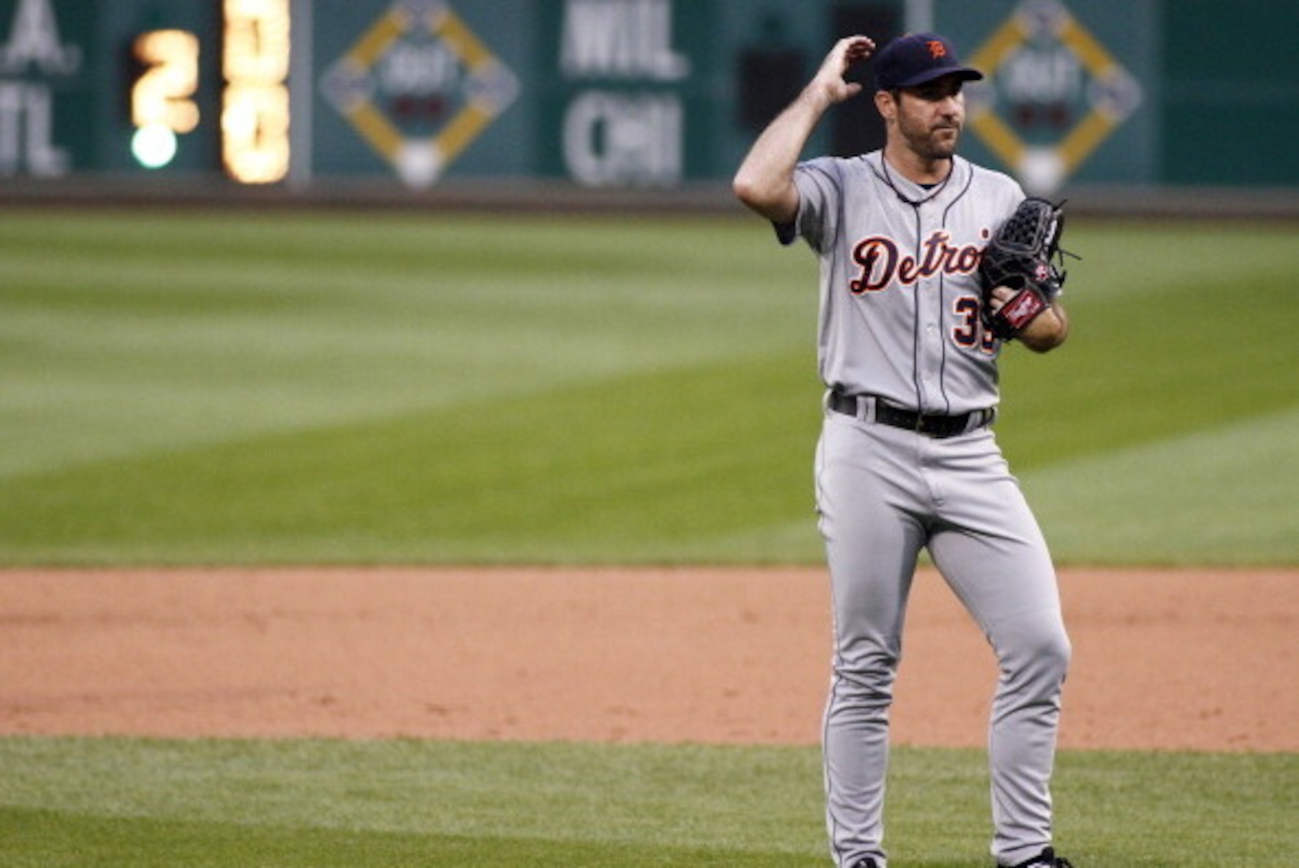 PITTSBURGH, PA - AUGUST 11:  Justin Verlander #35 of the Detroit Tigers reacts in the first inning after giving up five hits and four runs against the Pittsburgh Pirates during inter-league play at PNC Park on August 11, 2014 in Pittsburgh, Pennsylvania. 