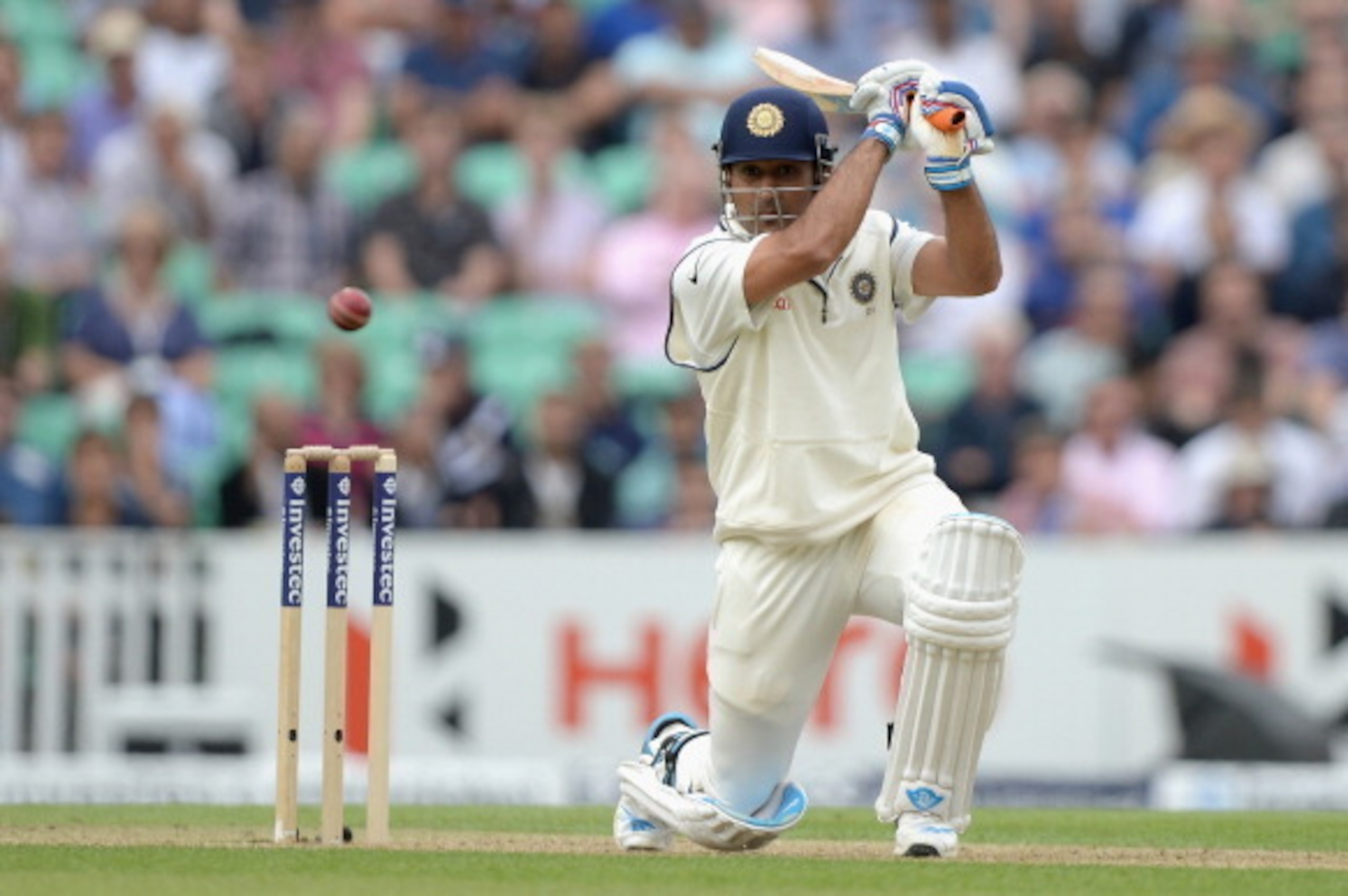 LONDON, ENGLAND - AUGUST 15:  Mahendra Singh Dhoni of India bats during day one of 5th Investec Test match between England and India at The Kia Oval on August 15, 2014 in London, England.  (Photo by Gareth Copley/Getty Images)