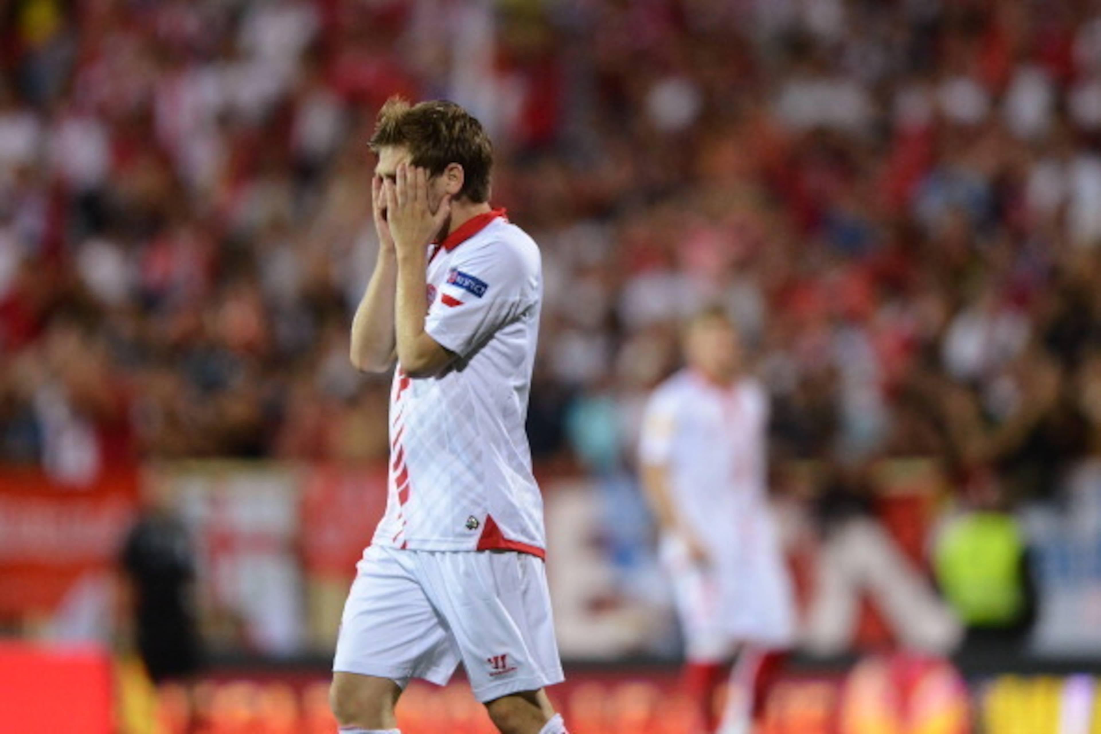ESTORIL, PORTUGAL - SEPTEMBER 19:  Marko Marin of Sevilla FC in action during the UEFA Europa League group stage match between Estoril Praia and Sevilla FC held on September 19, 2013 at the Antonio Coimbra Da Mota Stadium, in Estoril, Portugal. (Photo by 