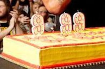 Hulk Hogan's birthday cake with $9.99 decorations