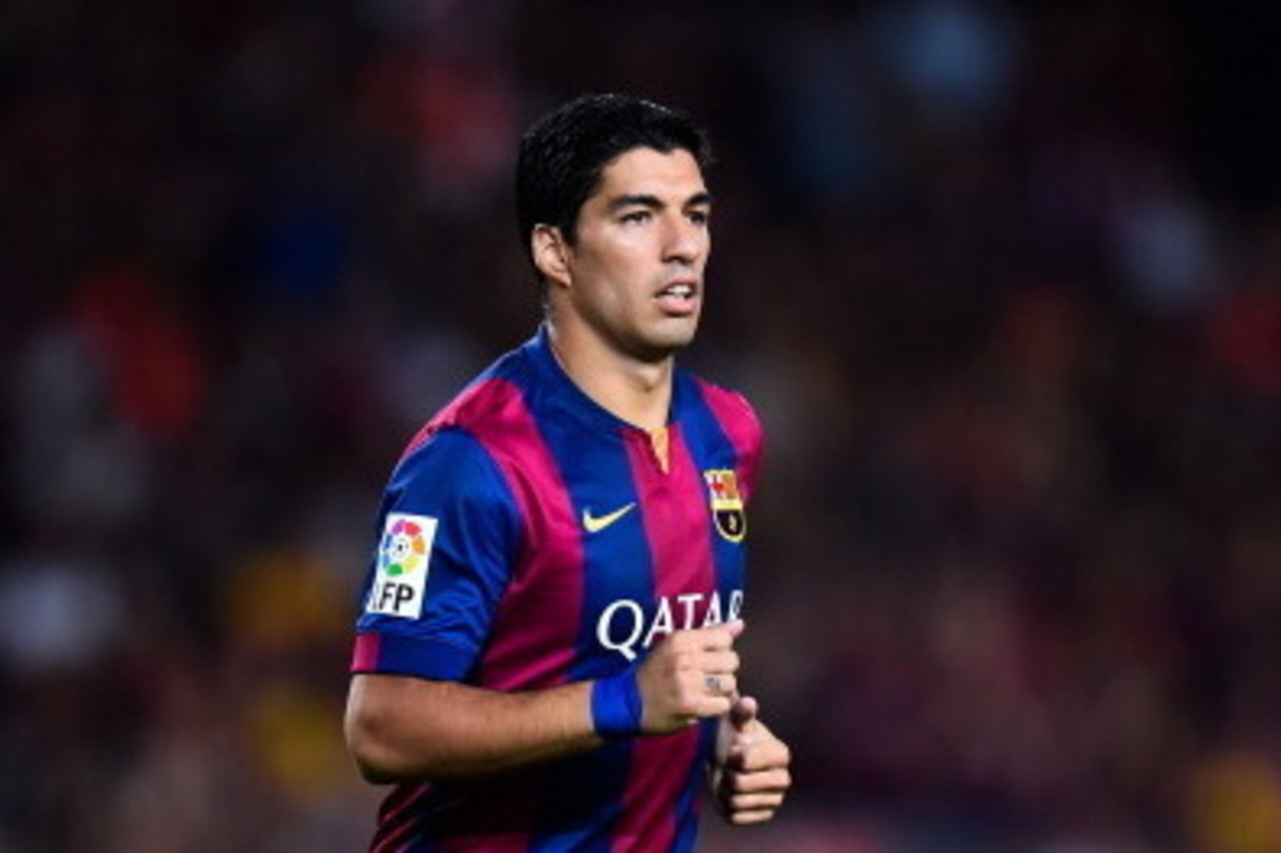 BARCELONA, SPAIN - AUGUST 18:  Luis Suarez of FC Barcelona looks on during the Joan Gamper Trophy match between FC Barcelona and Club Leon at Camp Nou on August 18, 2014 in Barcelona, Spain.  (Photo by David Ramos/Getty Images)