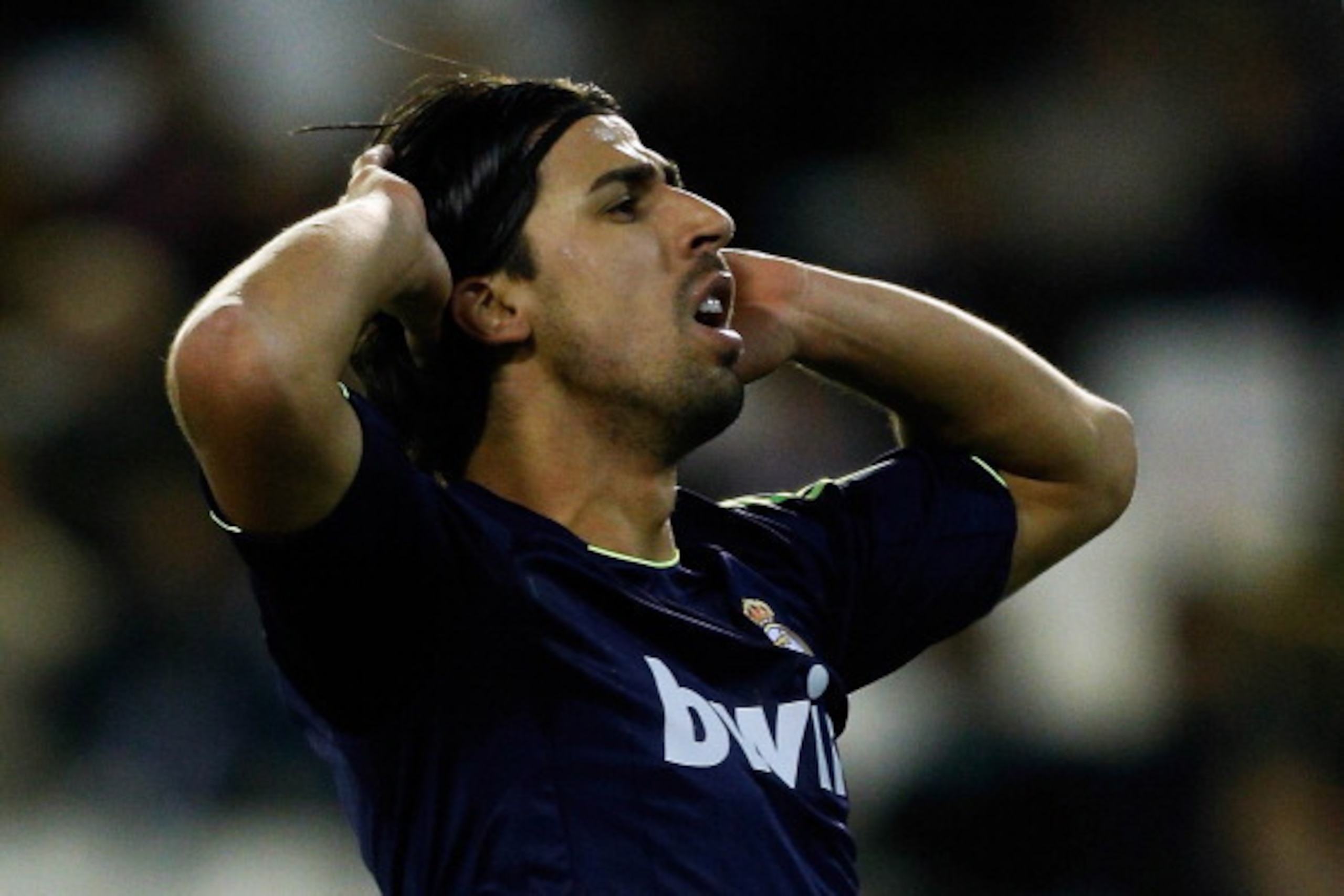 VALENCIA, SPAIN - JANUARY 20: Sami Khedira of Real Madrid CF reacts after failing to score a goal during the La Liga match between Valencia CF and Real Madrid CF at Estadio Mestalla on January 20, 2013 in Valencia, Spain. (Photo by Gonzalo Arroyo Moreno/G