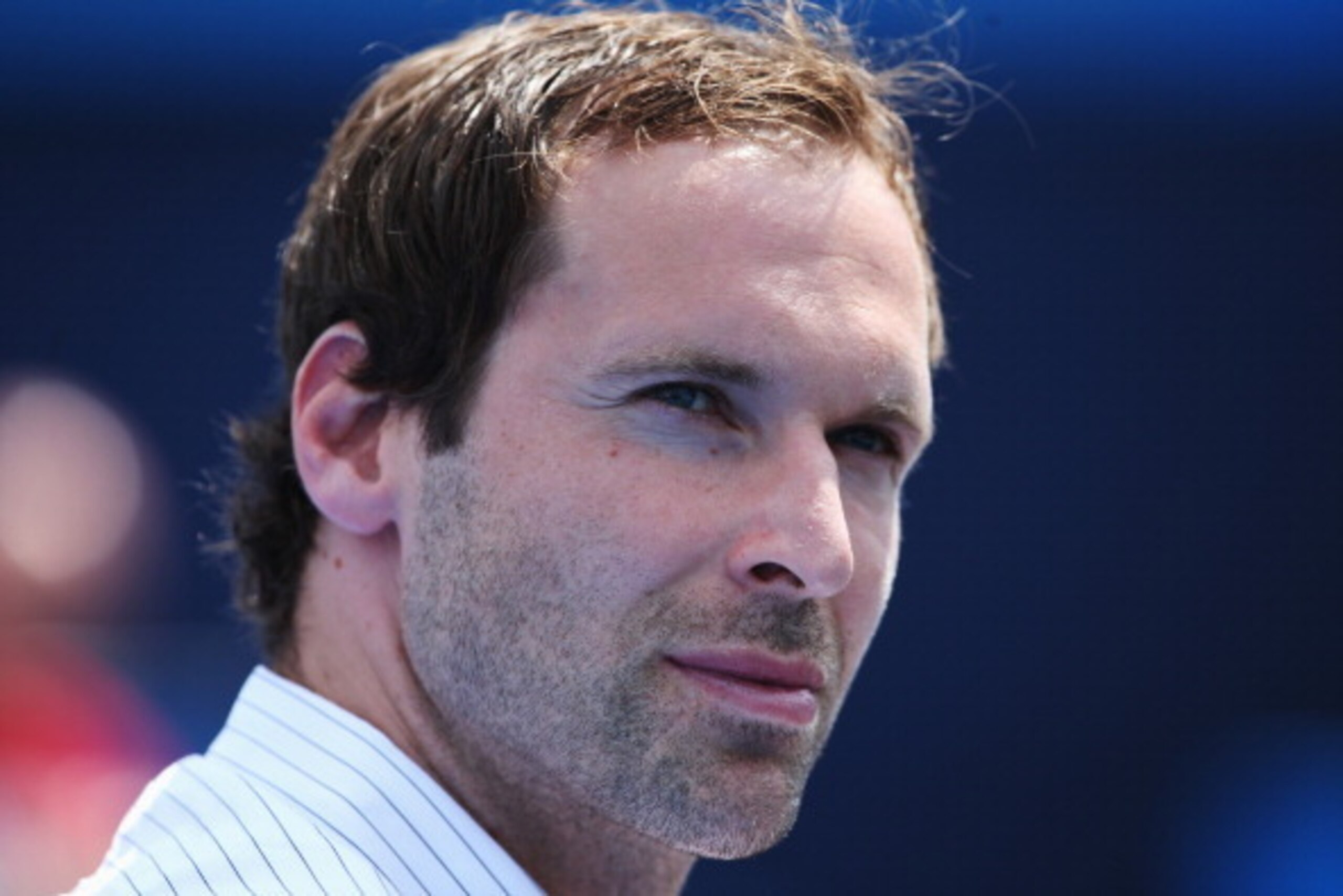 LONDON, ENGLAND - JUNE 13:  Chelsea goalkeeper Petr Cech watches the match between Radek Stepanek of the Czech Republic and Kevin Anderson of South Africa during their Men's Singles on day five of the Aegon Championships at Queens Club on June 13, 2014 in