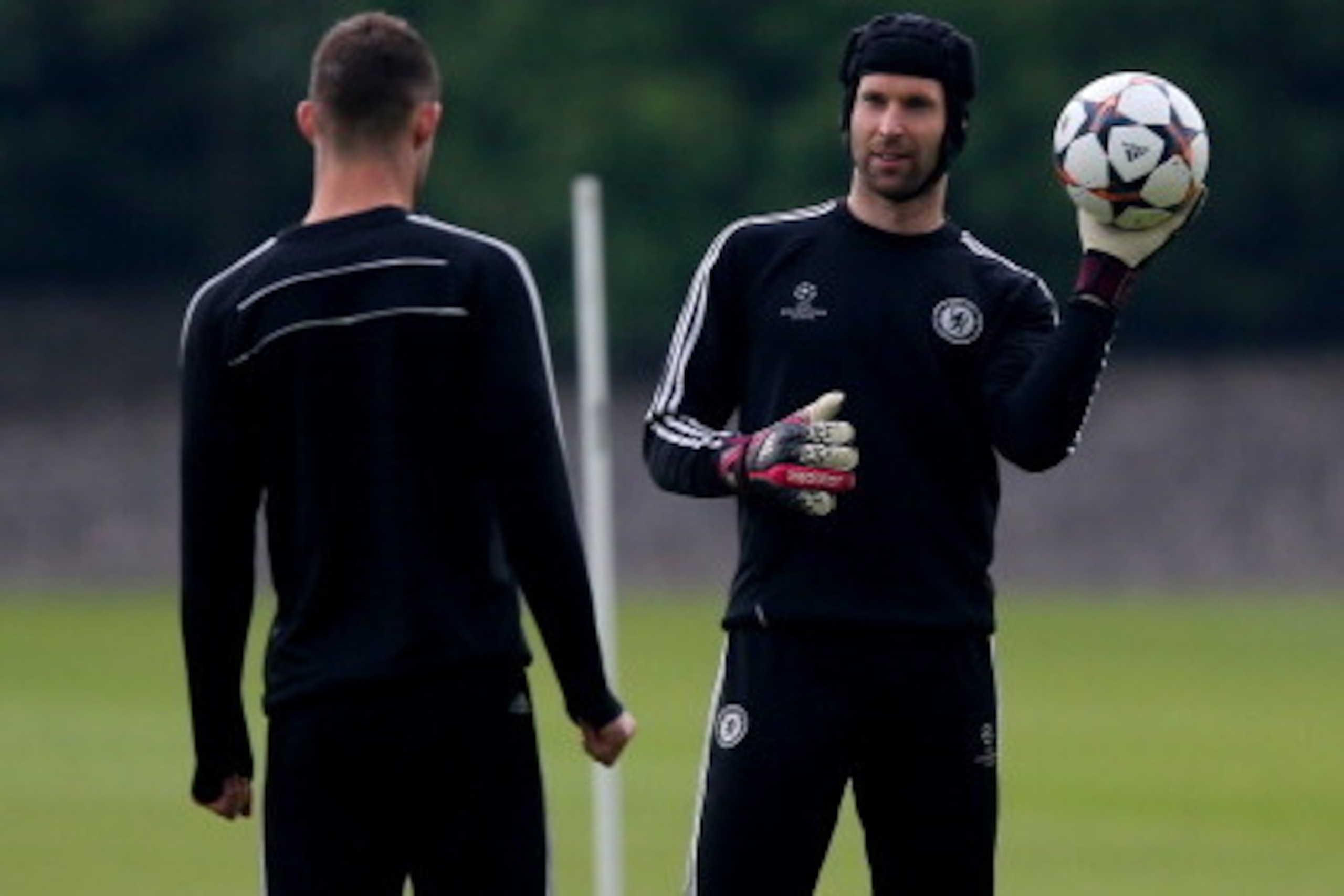 COBHAM, ENGLAND - APRIL 29:  Petr Cech of Chelsea participates in a training session at Chelsea Training Ground on April 29, 2014 in Cobham, England.  (Photo by Clive Rose/Getty Images)