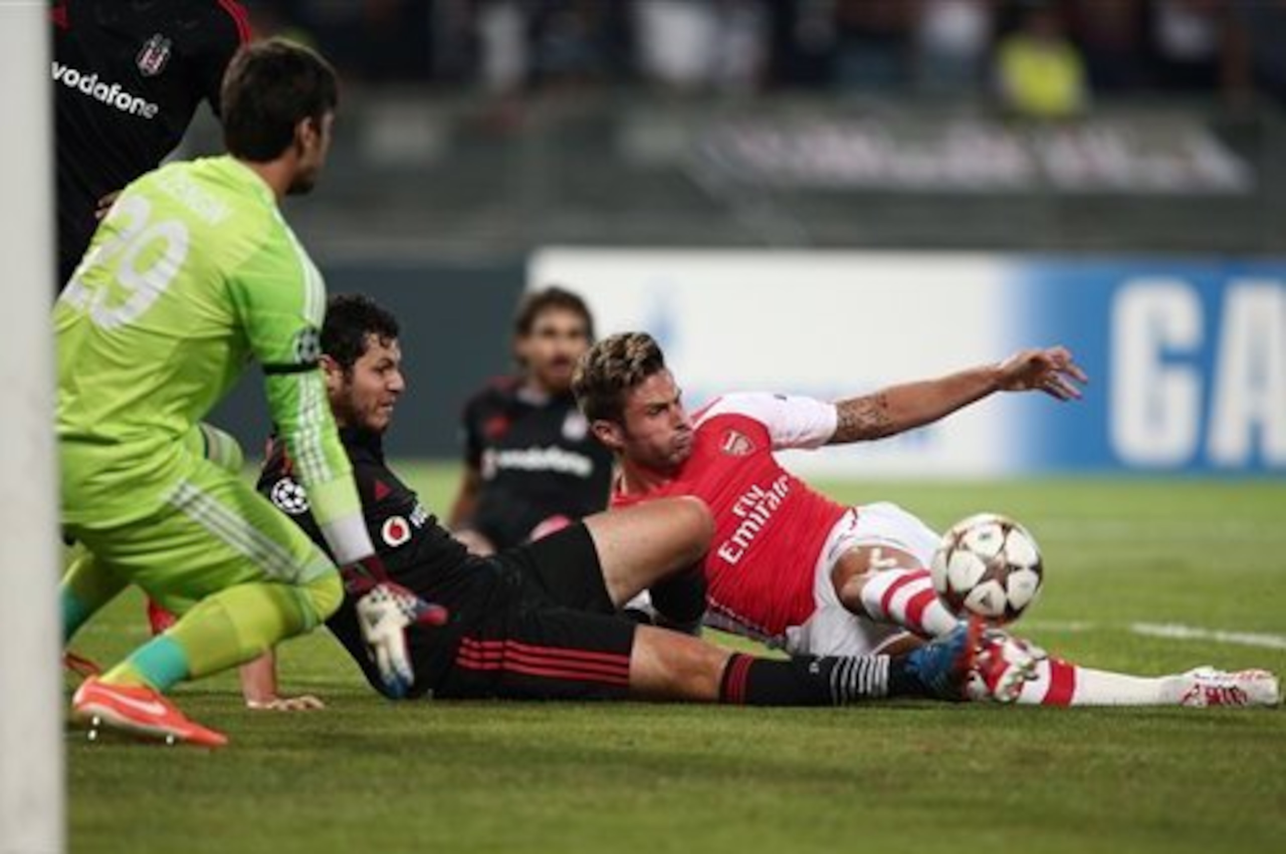 Arsenal gave a good account of themselves in a hostile atmosphere away to Besiktas.