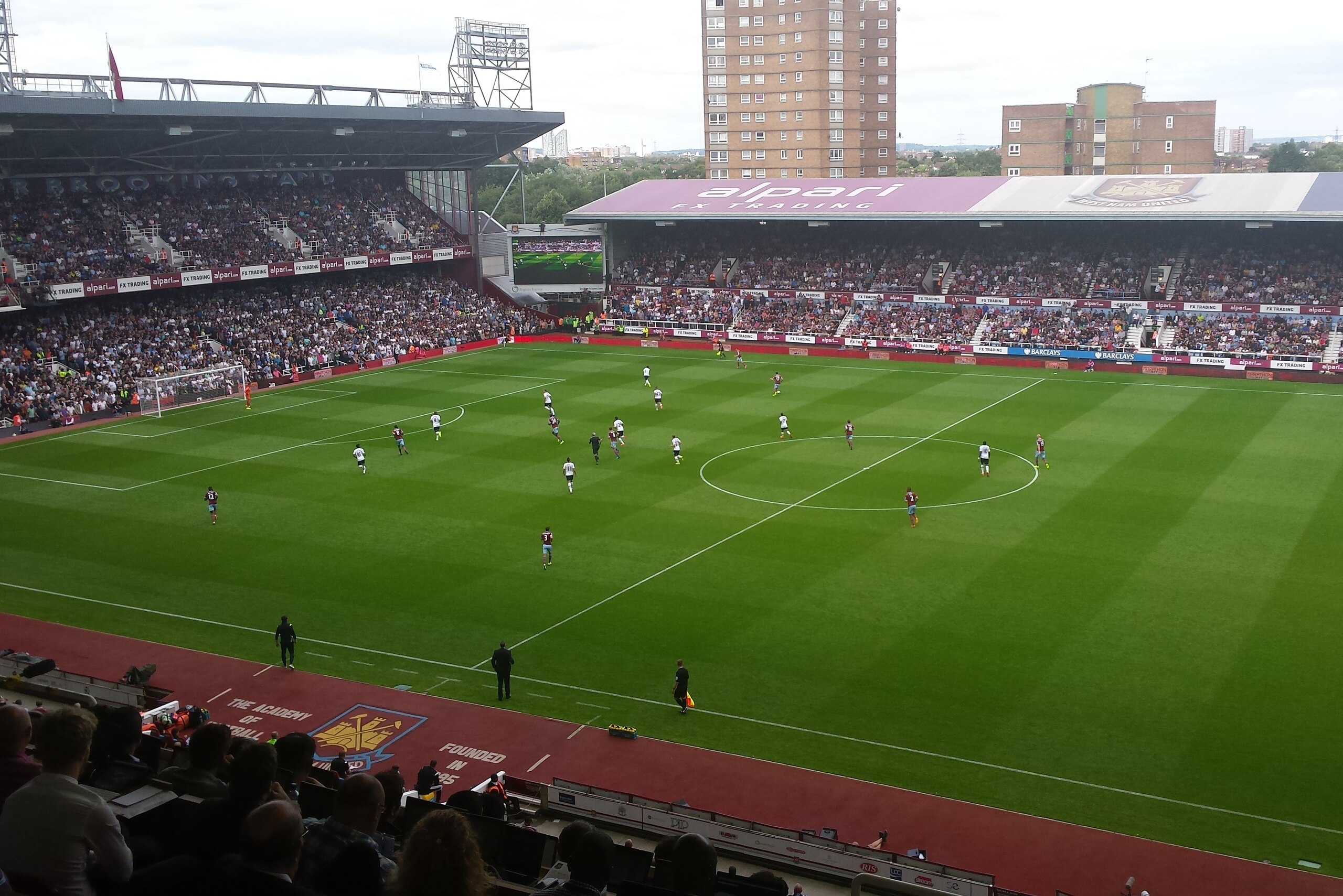 Spurs crowd the middle but leave full-backs one-vs.-one. Spurs crowd the middle but leave full-backs one-vs.-one.