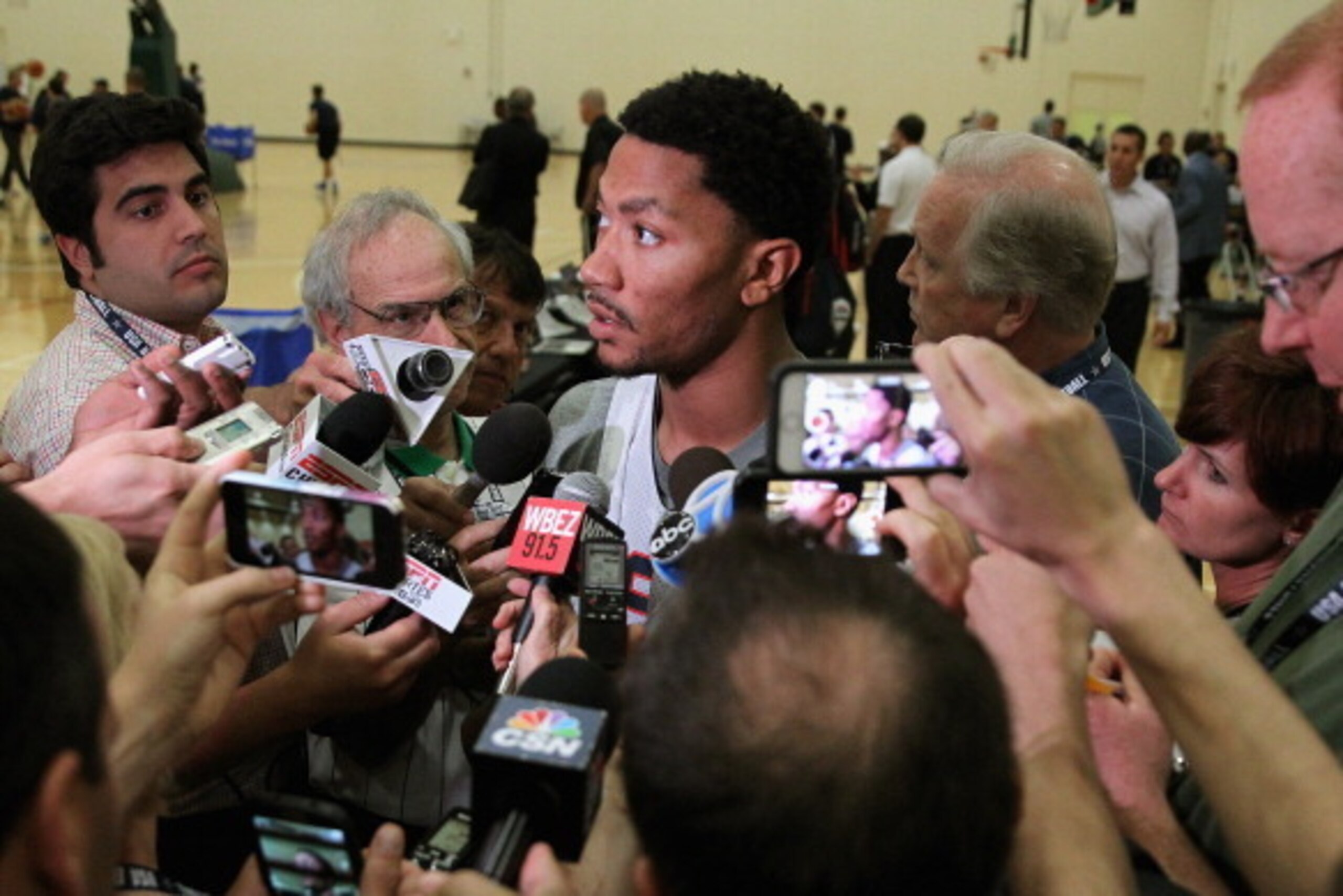 CHICAGO, IL - AUGUST 15: Derrick Rose, wearing #28, speaks to the media after a USA basketball training session at Quest MultiSport Complex on August 15, 2014 in Chicago, Illinois. (Photo by Jonathan Daniel/Getty Images) CHICAGO, IL - AUGUST 15: Derrick Rose, wearing #28, speaks to the media after a USA basketball training session at Quest MultiSport Complex on August 15, 2014 in Chicago, Illinois. (Photo by Jonathan Daniel/Getty Images)