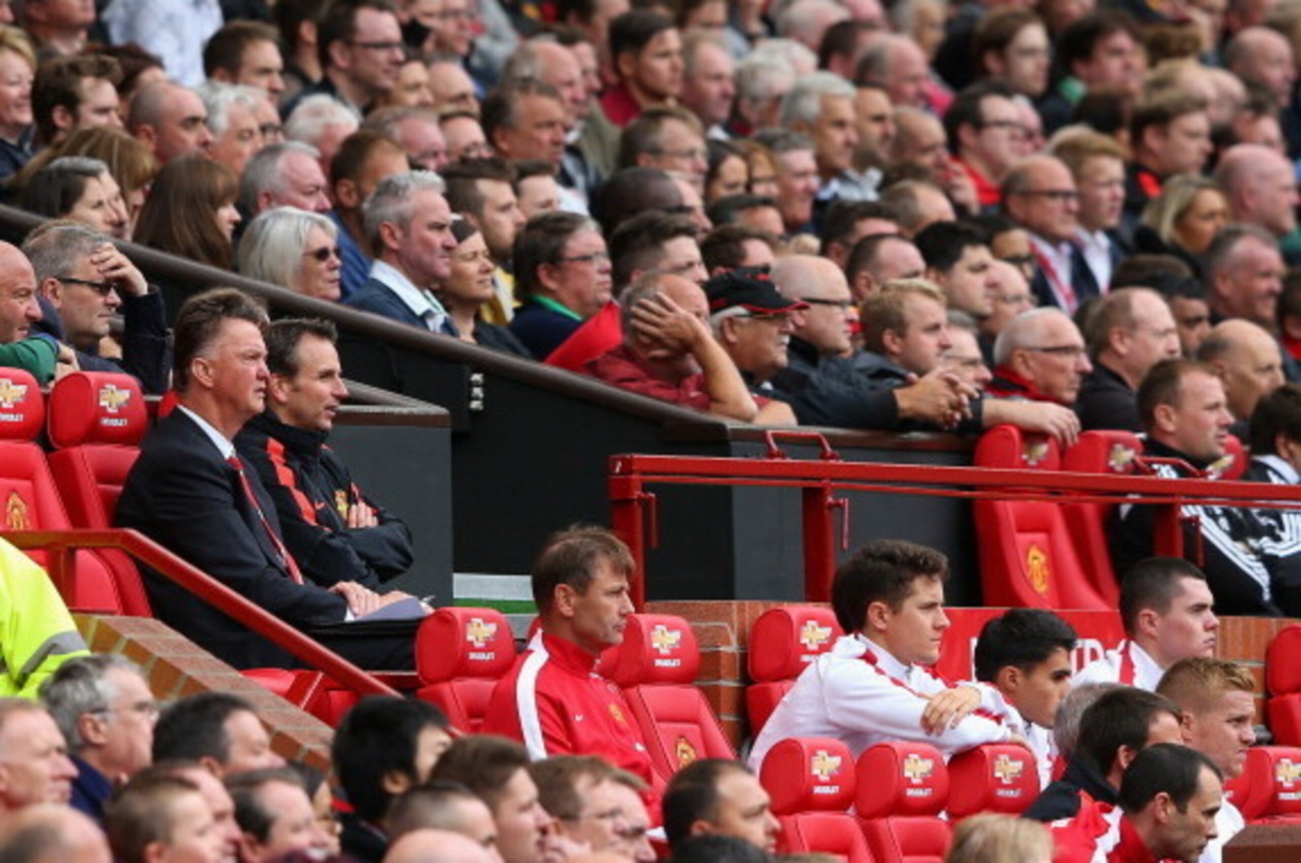 MANCHESTER, ENGLAND - AUGUST 16: Manchester United Manager Louis van Gaal looks on during the Barclays Premier League match between Manchester United and Swansea City at Old Trafford on August 16, 2014 in Manchester, England. (Photo by Alex Livesey/Gett MANCHESTER, ENGLAND - AUGUST 16: Manchester United Manager Louis van Gaal looks on during the Barclays Premier League match between Manchester United and Swansea City at Old Trafford on August 16, 2014 in Manchester, England. (Photo by Alex Livesey/Gett