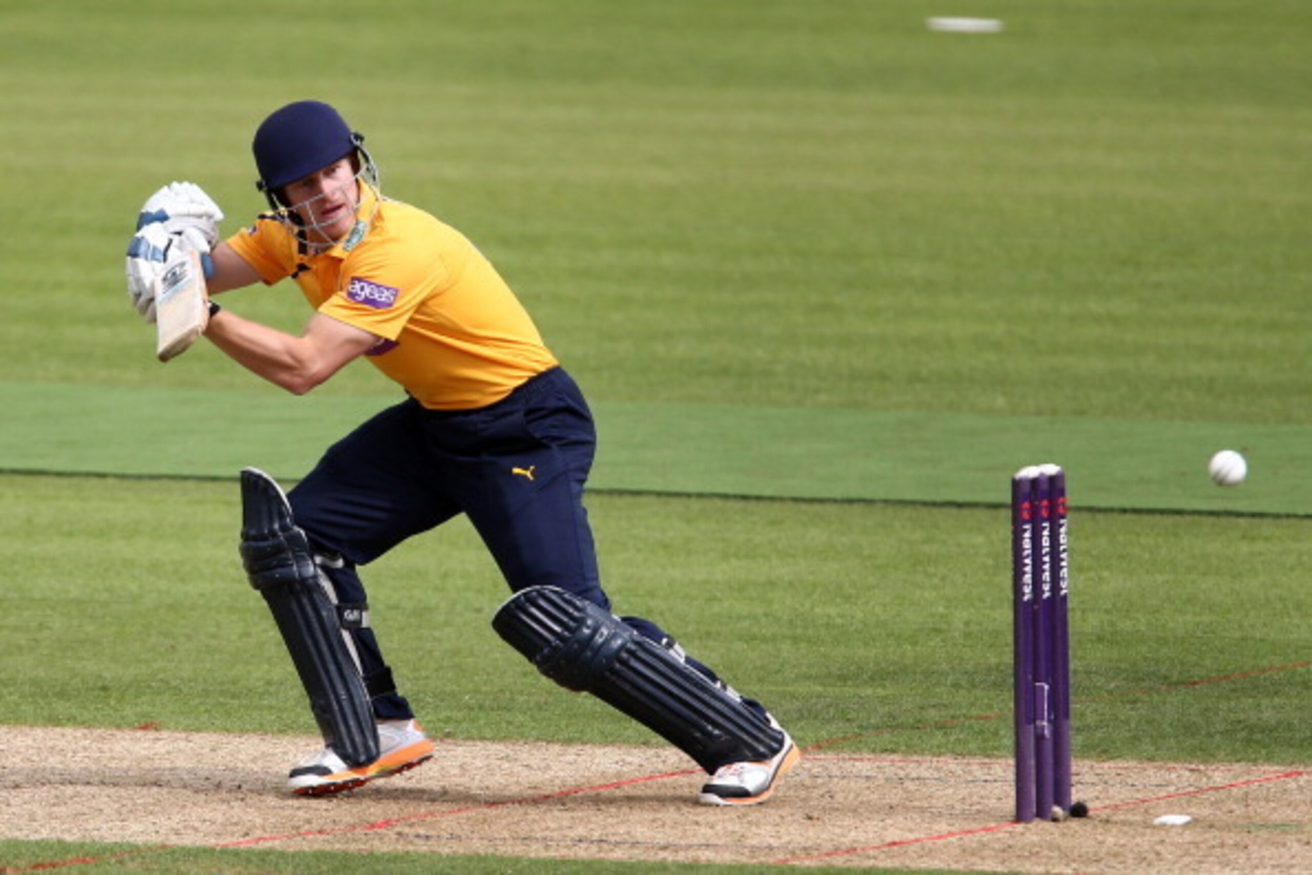 SOUTHAMPTON, ENGLAND - JULY 06:  Jimmy Adams of Hamshire hits out during the Natwest T20 Blast match between Hampshire and Somerset at the Ageas Bowl on July 6, 2014 in Southampton, England.  (Photo by Jordan Mansfield/Getty Images)