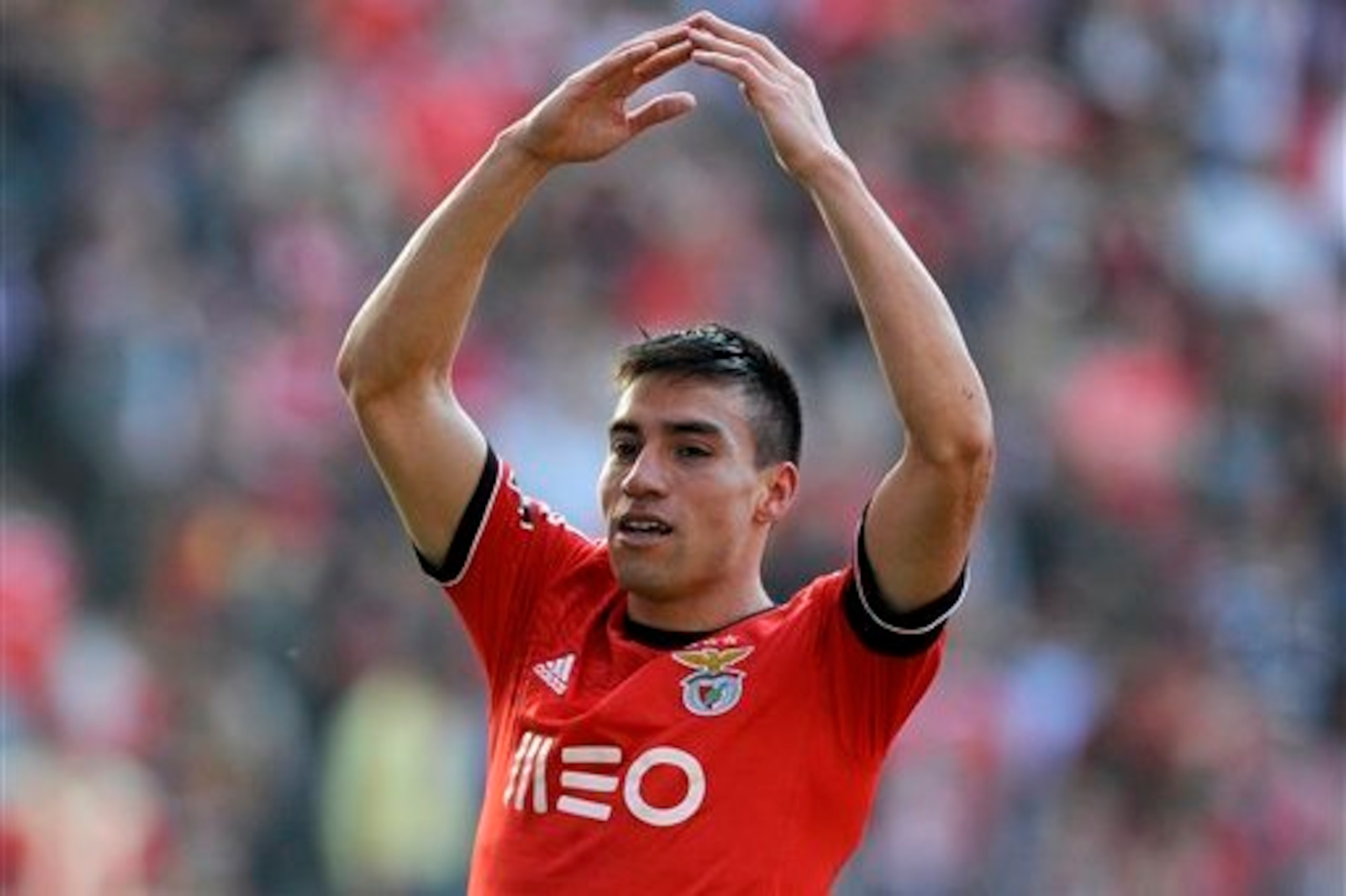 United shouldn't pay over the odds for Gaitan. United shouldn't pay over the odds for Gaitan.