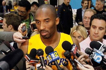 EL SEGUNDO, CA - DECEMBER 11:  Kobe Bryant #24 talks with the media during Los Angeles Lakers Media Day at Toyota Sports Center on December 11, 2011 in El Segundo, California.  (Photo by Jeff Gross/Getty Images)