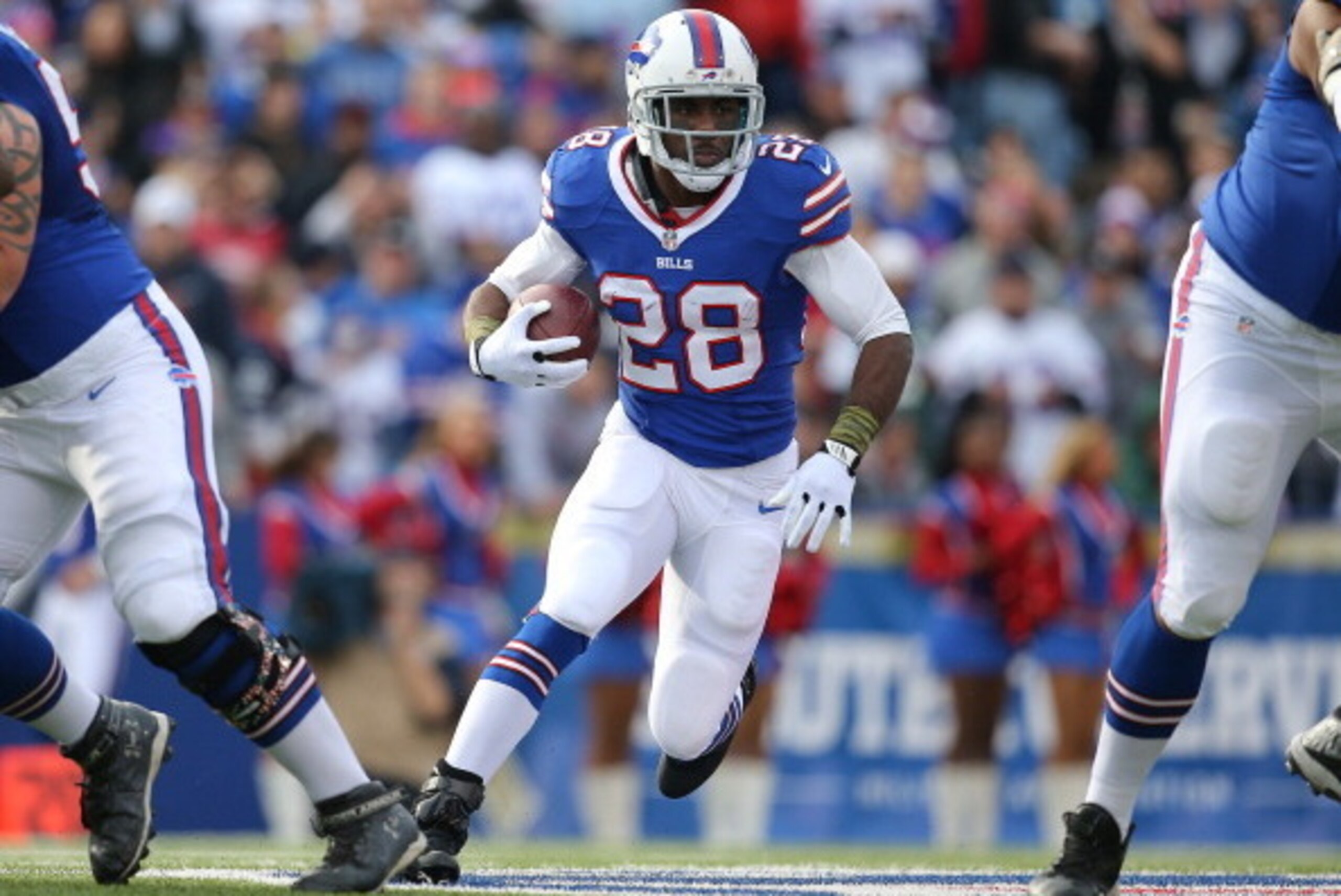 ORCHARD PARK, NY - NOVEMBER 17: C.J. Spiller #28 of the Buffalo Bills carries the ball during NFL game action against the New York Jets at Ralph Wilson Stadium on November 17, 2013 in Orchard Park, New York. (Photo by Tom Szczerbowski/Getty Images) ORCHARD PARK, NY - NOVEMBER 17: C.J. Spiller #28 of the Buffalo Bills carries the ball during NFL game action against the New York Jets at Ralph Wilson Stadium on November 17, 2013 in Orchard Park, New York. (Photo by Tom Szczerbowski/Getty Images)