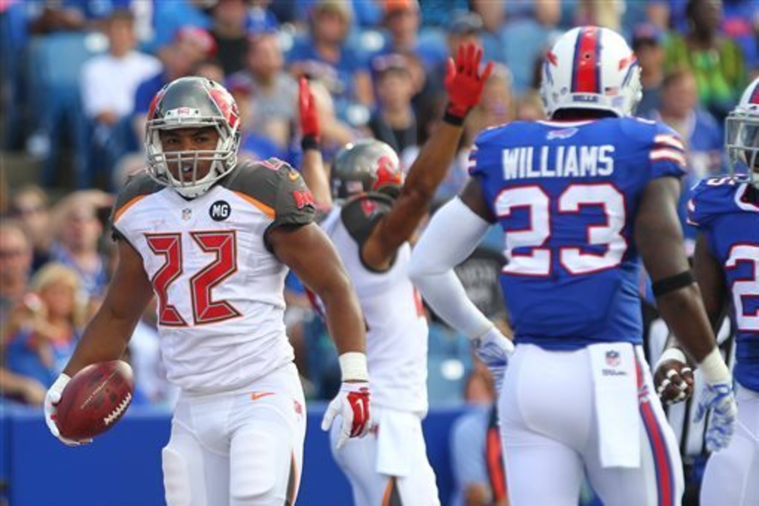 Doug Martin looks like he's ready to get back to his productive ways in 2014.