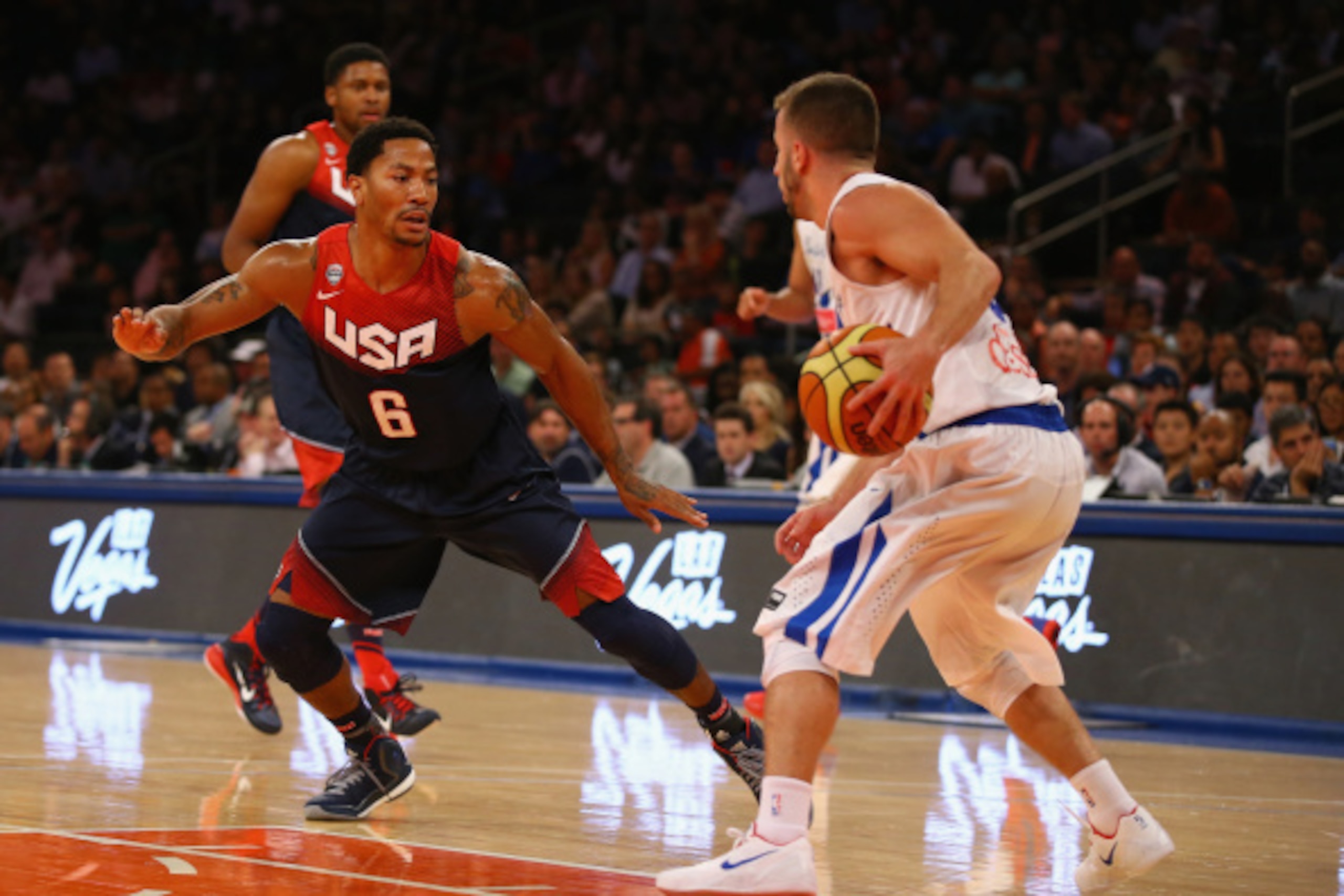 NEW YORK, NY - AUGUST 22: Derrick Rose #6 of the USA defends against Jose Barea #5 of Puerto Rico during their game at Madison Square Garden on August 22, 2014 in New York City. (Photo by Al Bello/Getty Images) NEW YORK, NY - AUGUST 22: Derrick Rose #6 of the USA defends against Jose Barea #5 of Puerto Rico during their game at Madison Square Garden on August 22, 2014 in New York City. (Photo by Al Bello/Getty Images)