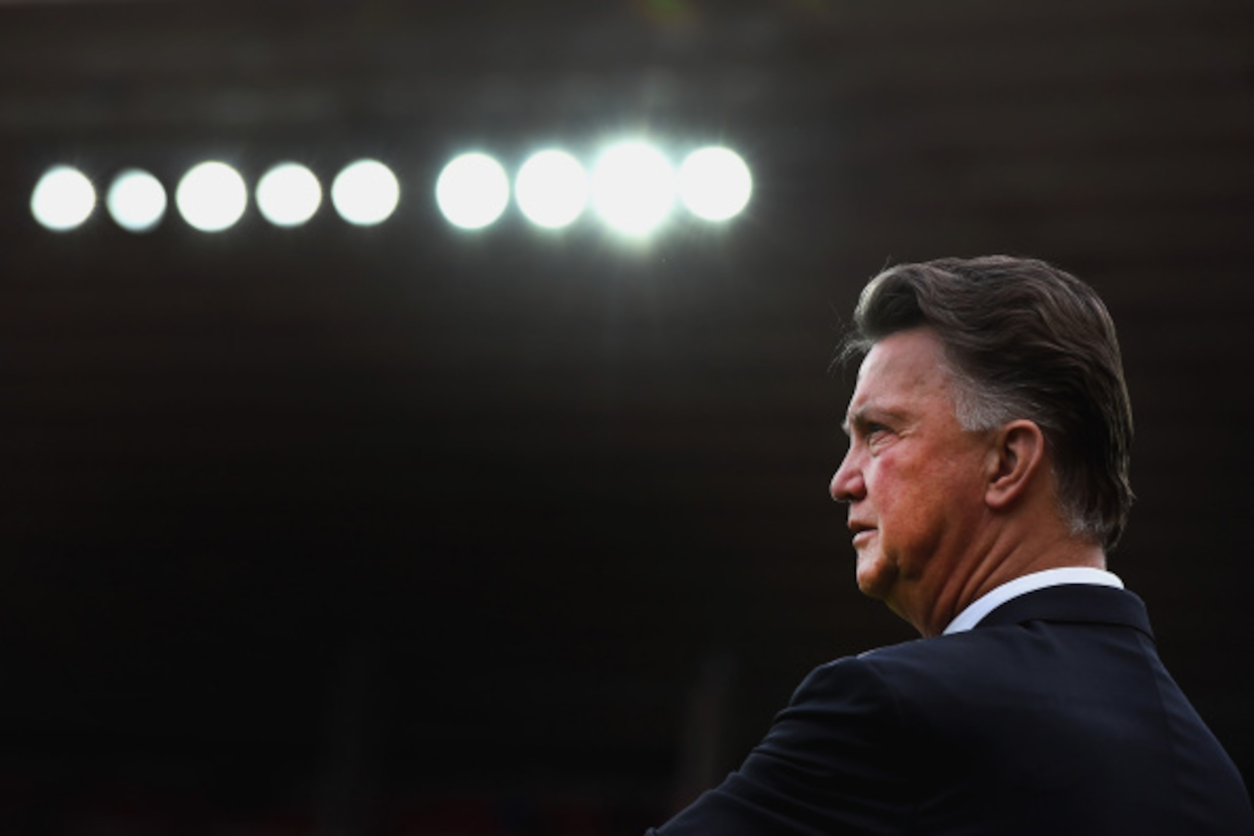 SUNDERLAND, ENGLAND - AUGUST 24:  Manchester United Manager Louis van Gaal looks on during the Barclays Premier League match between Sunderland and Manchester United at the Stadium of Light on August 24, 2014 in Sunderland, England.  (Photo by Laurence Gr