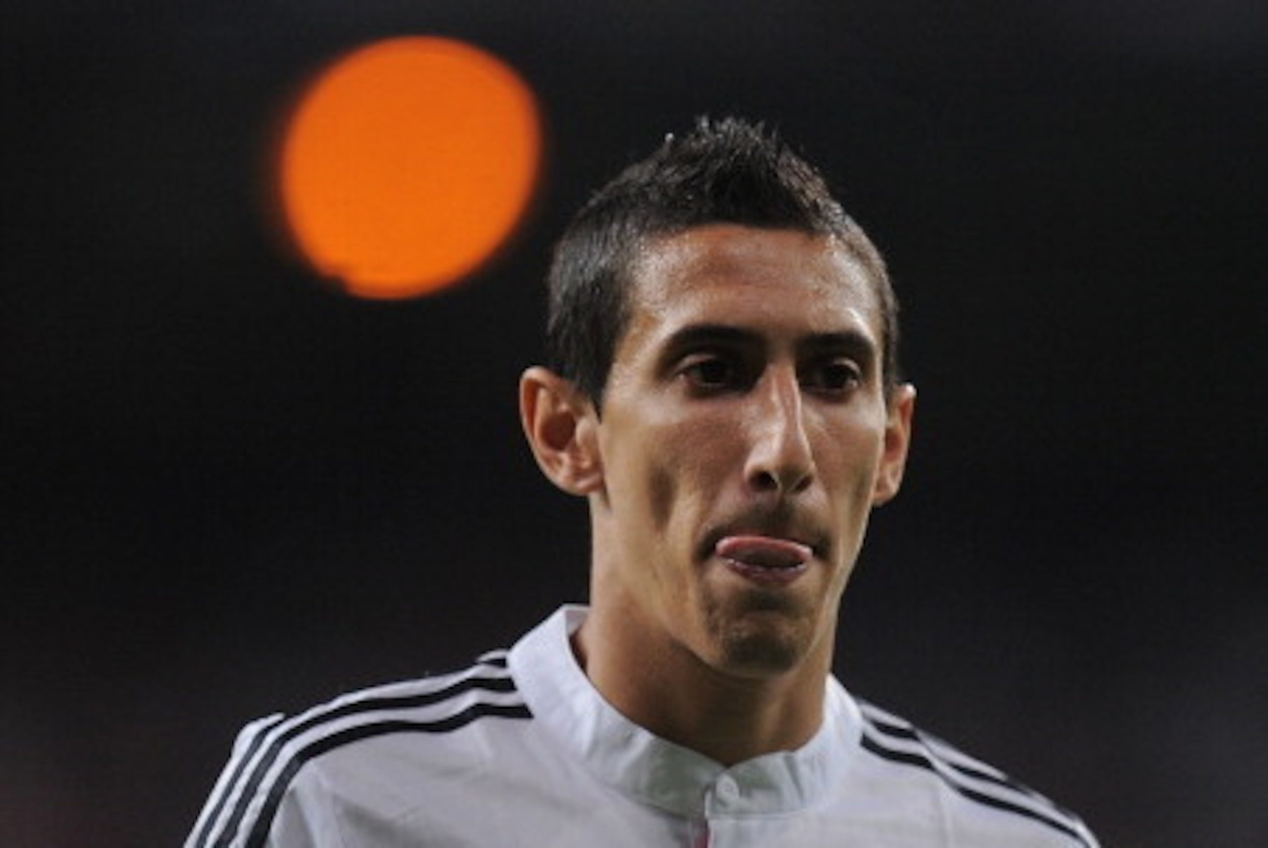 MADRID, SPAIN - AUGUST 19: Angel di Maria looks on during the Supercopa first leg match between Real Madrid and Club Atletico de Madrid at Estadio Santiago Bernabeu on August 19, 2014 in Madrid, Spain. (Photo by Denis Doyle/Getty Images) MADRID, SPAIN - AUGUST 19: Angel di Maria looks on during the Supercopa first leg match between Real Madrid and Club Atletico de Madrid at Estadio Santiago Bernabeu on August 19, 2014 in Madrid, Spain. (Photo by Denis Doyle/Getty Images)