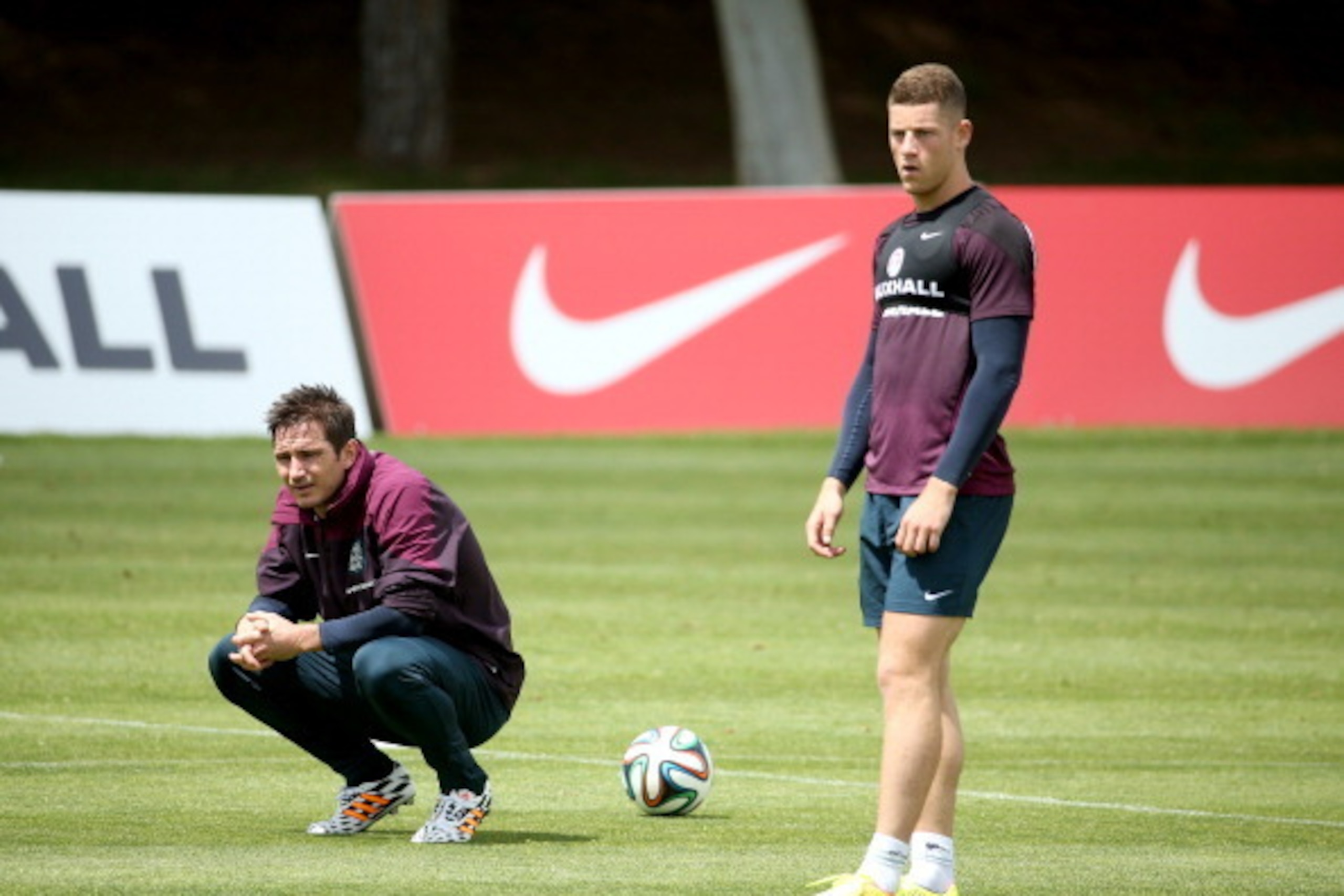 VALE DO LOBO, ALGARVE, PORTUGAL - MAY 21:  Frank Lampard and Ross Barkley in action during a training session at the England pre-World Cup Training Camp at the Vale Do Lobo Resort on May 21, 2014 in Vale Do Lobo, Algarve, Portugal.  (Photo by Richard Heat