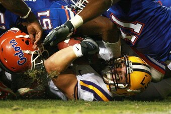 BATON ROUGE, LA - OCTOBER 06:  Running back Jacob Hester #18 of the LSU Tigers looks toward the goalline as he comes up short against the Florida Gators at Tiger Stadium on October 6, 2007 in Baton Rouge, Louisiana.  (Photo by Doug Benc/Getty Images)