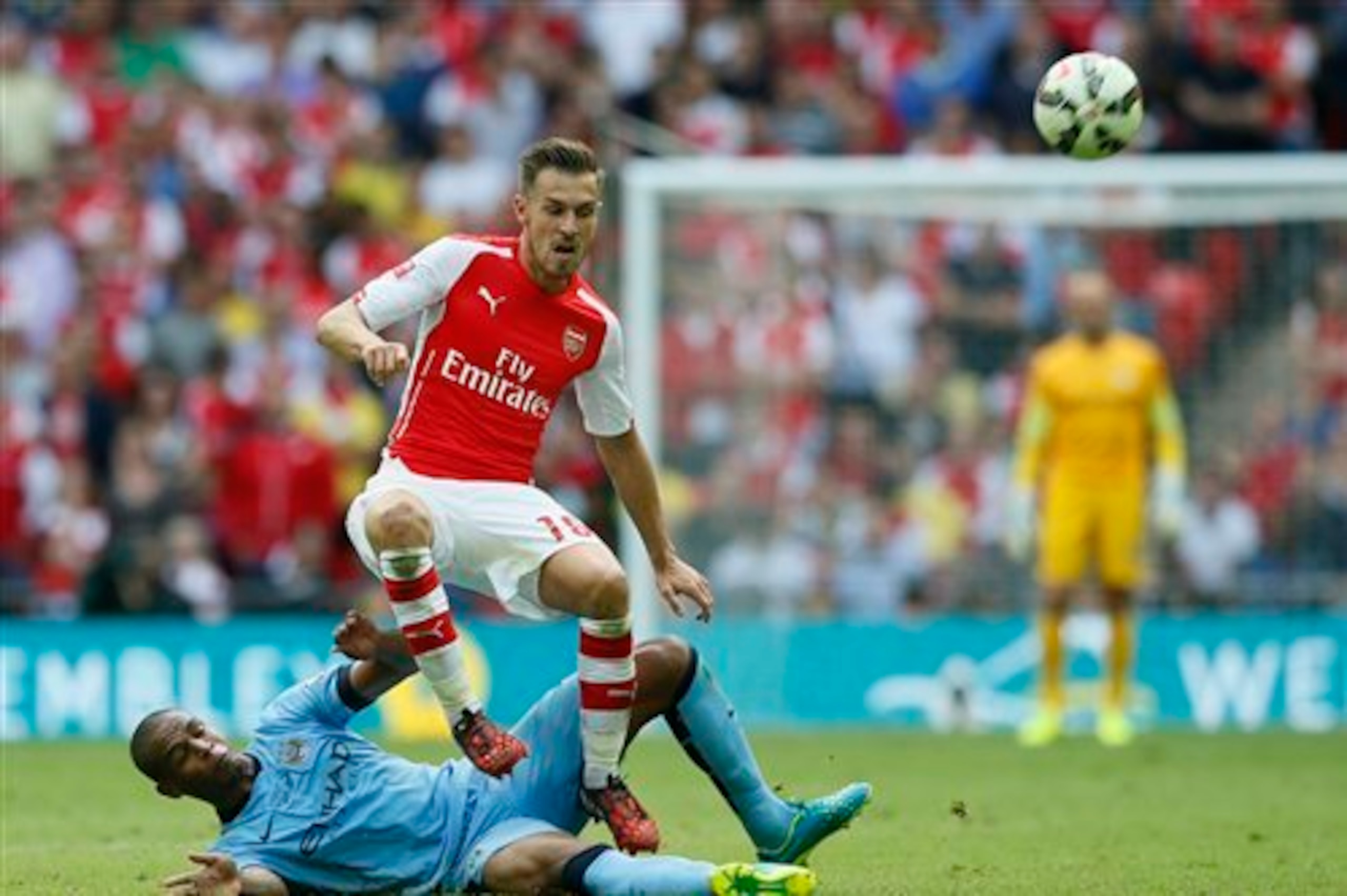 Fernando represents the type of strong, ball-winning center midfielder United need