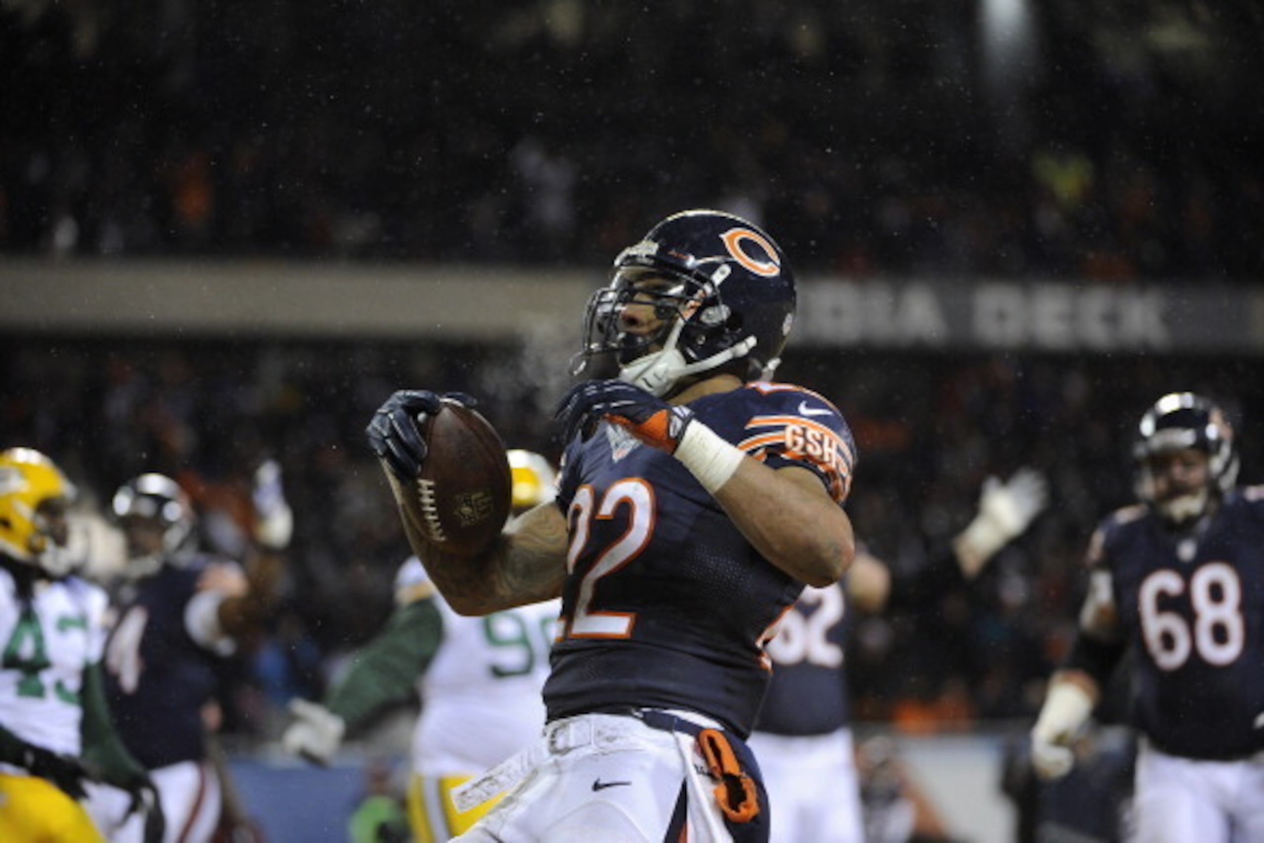 CHICAGO, IL - DECEMBER 29: Matt Forte #22 of the Chicago Bears plays Green Bay Packers on December 29, 2013 at Soldier Field in Chicago, Illinois.  (Photo by David Banks/Getty Images)