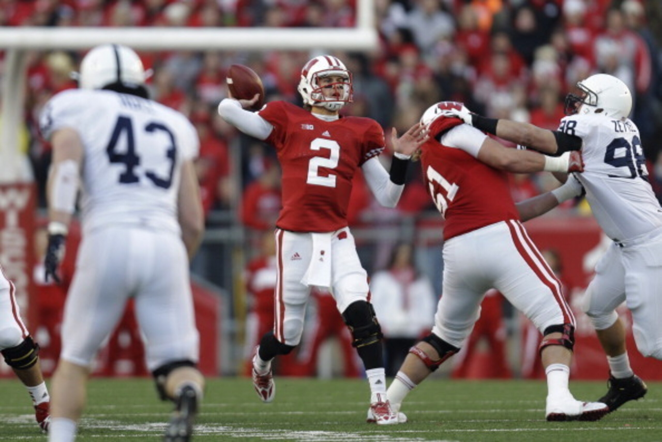 MADISON, WI - NOVEMBER 30: Joel Stave #2 of the Wisconsin Badgers drops back to pass the football during the first half of play against the Penn State Nittany Lions at Camp Randall Stadium on November 30, 2013 in Madison, Wisconsin. (Photo by Mike McGinni