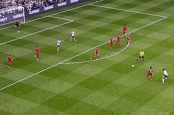 Spurs' narrow approach meant Liverpool could defend with a narrow funnel.