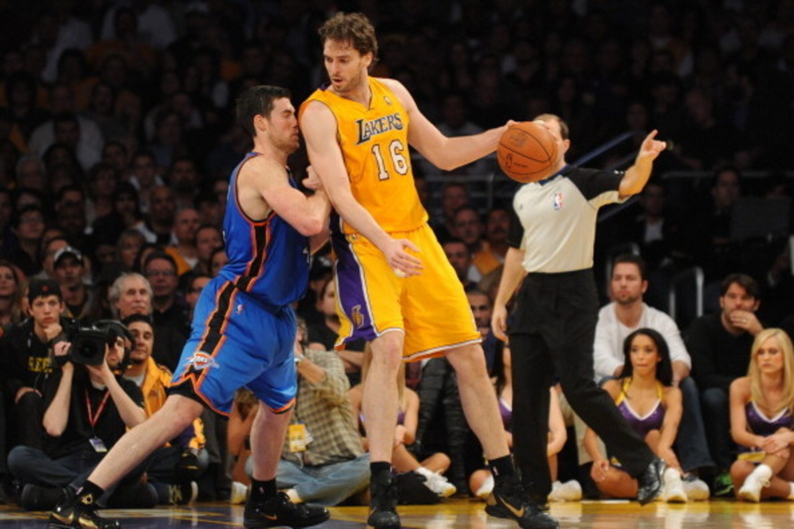 LOS ANGELES, CA - JANUARY 17: Pau Gasol #16 of the Los Angeles Lakers posts up during a game against the Oklahoma City Thunder at the Staples Center on January 17, 2011 in Los Angeles, California. NOTE TO USER: User expressly acknowledges and agrees that,
