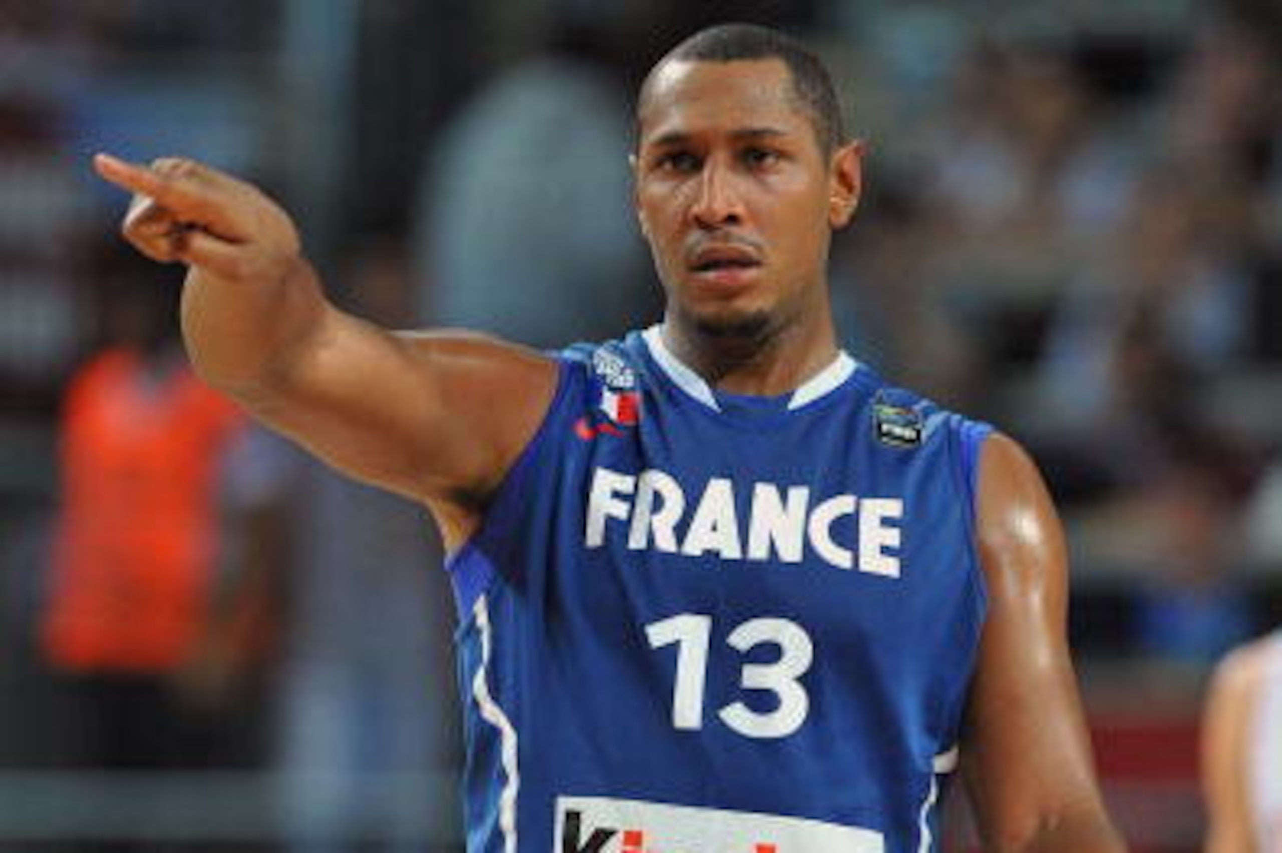 ISTANBUL, TURKEY - SEPTEMBER 5: Boris Diaw #13 of France directs his team mates during the game against Turkey at the 2010 World Championships of Basketball on September 5, 2010 at the Sinan Erdem Dome in Istanbul, Turkey. NOTE TO USER: User expressly ack ISTANBUL, TURKEY - SEPTEMBER 5: Boris Diaw #13 of France directs his team mates during the game against Turkey at the 2010 World Championships of Basketball on September 5, 2010 at the Sinan Erdem Dome in Istanbul, Turkey. NOTE TO USER: User expressly ack