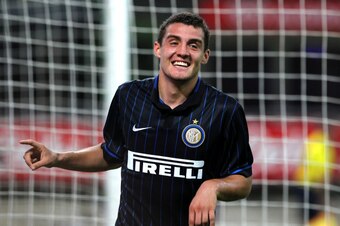 MILAN, ITALY - AUGUST 28:  Mateo Kovacic of FC Internazionale Milano celebrates after scoring the opening goal during the UEFA Europa League qualifying play-offs round match between FC Internazionale and Stjarnan at San Siro Stadium on August 28, 2014 in 