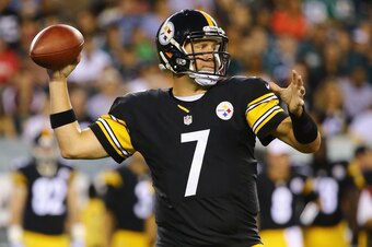 PHILADELPHIA, PA - AUGUST 21:  Ben Roethlisberger #7 of the Pittsburgh Steelers in action against the Philadelphia Eagles during their Pre Season game at Lincoln Financial Field on August 21, 2014 in Philadelphia, Pennsylvania.  (Photo by Al Bello/Getty I