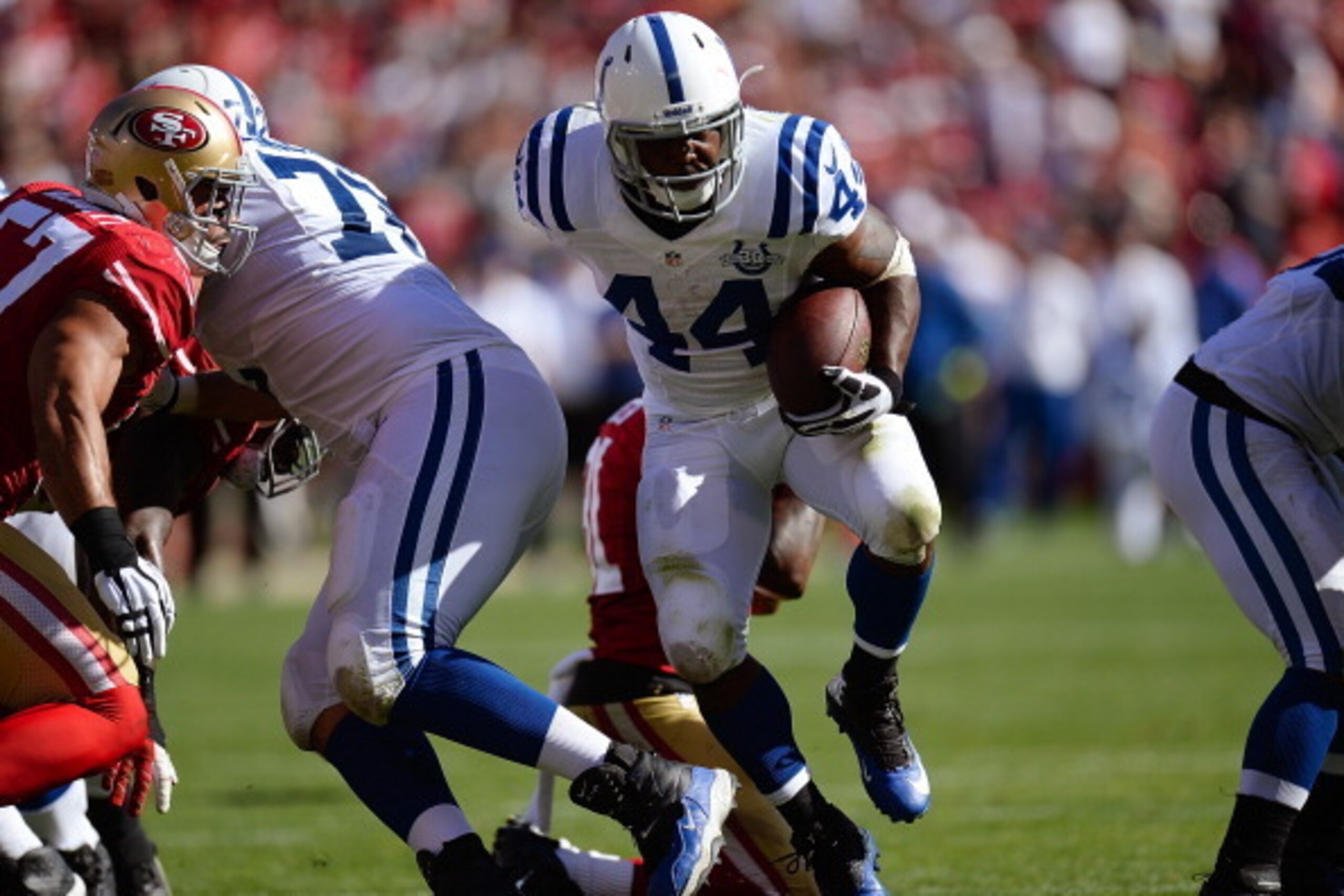 SAN FRANCISCO, CA - SEPTEMBER 22:  Ahmad Bradshaw #44 of the Indianapolis Colts rushes for an eight yards gain to the San Francisco 49ers six yard line during the fourth quarter at Candlestick Park on September 22, 2013 in San Francisco, California. The C