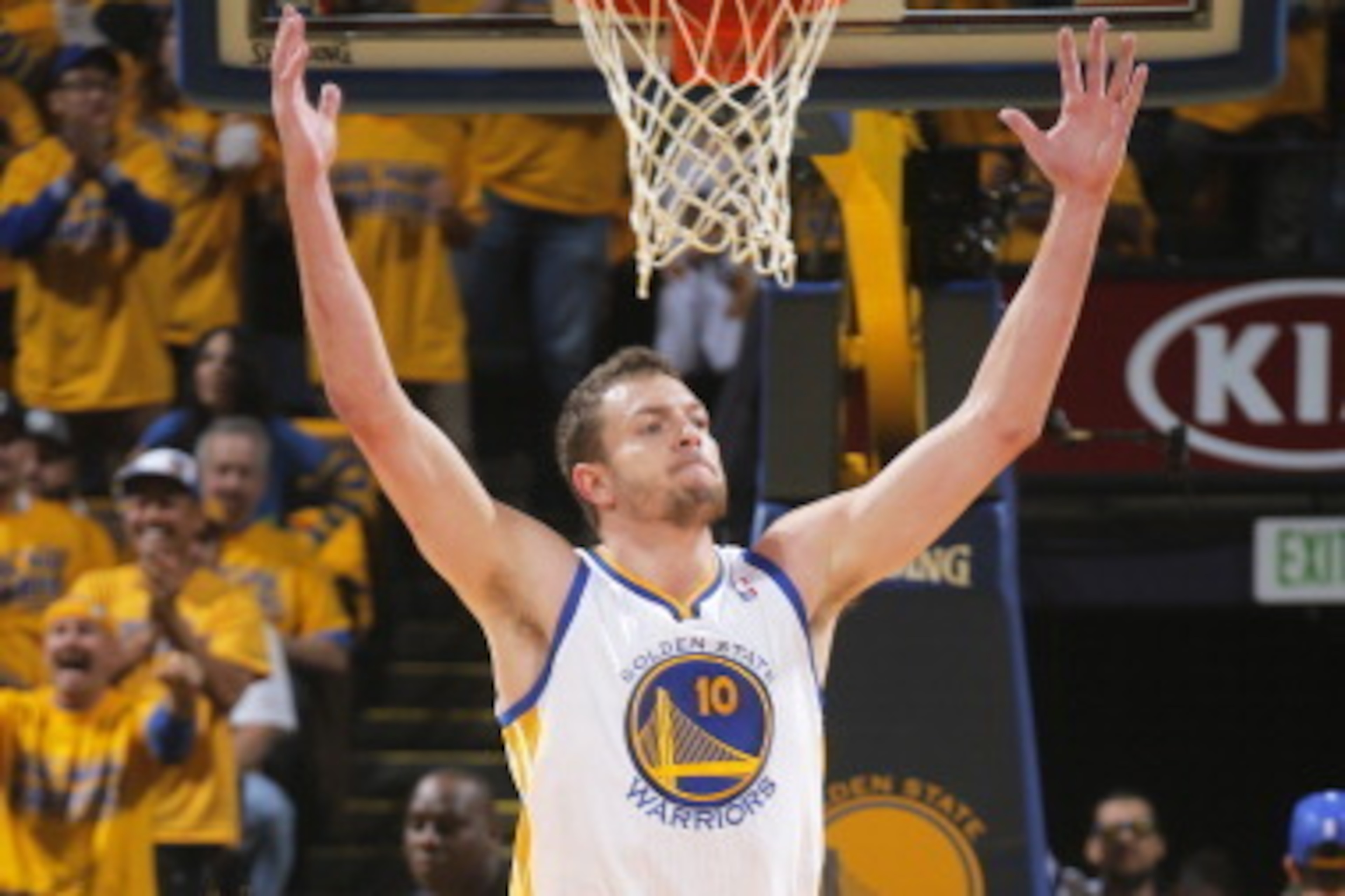 OAKLAND, CA - APRIL 27: David Lee #10 of the Golden State Warriors reacting to a play against the Los Angeles Clippers in Game Four of the Western Conference Quarterfinals during the 2014 NBA Playoffs at Oracle Arena on April 27, 2014 in Oakland, Californ