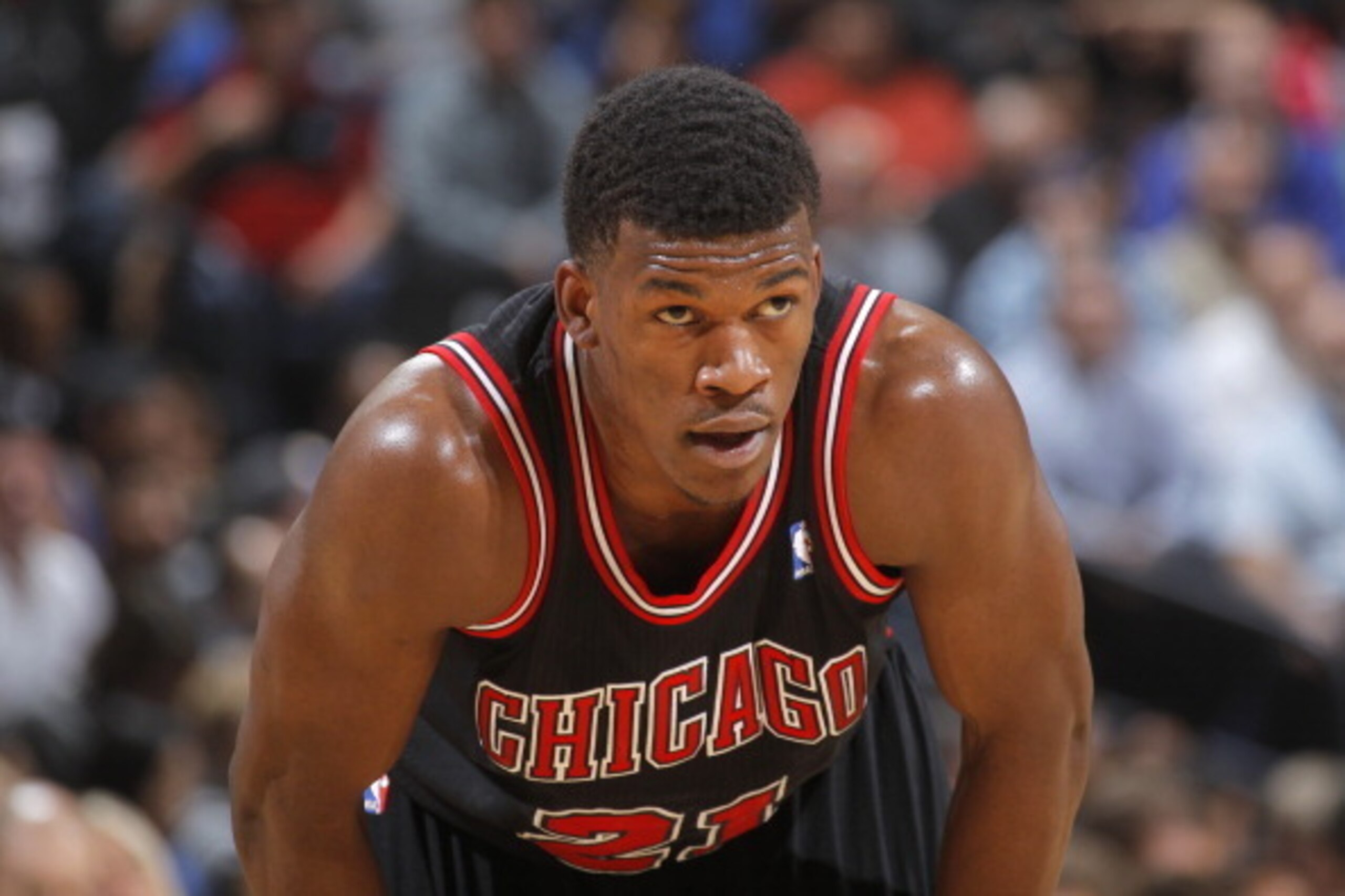 OAKLAND, CA - FEBRUARY 6: Jimmy Butler #21 of the Chicago Bulls in a game against the Golden State Warriors on February 6, 2014 at Oracle Arena in Oakland, California. NOTE TO USER: User expressly acknowledges and agrees that, by downloading and or using 