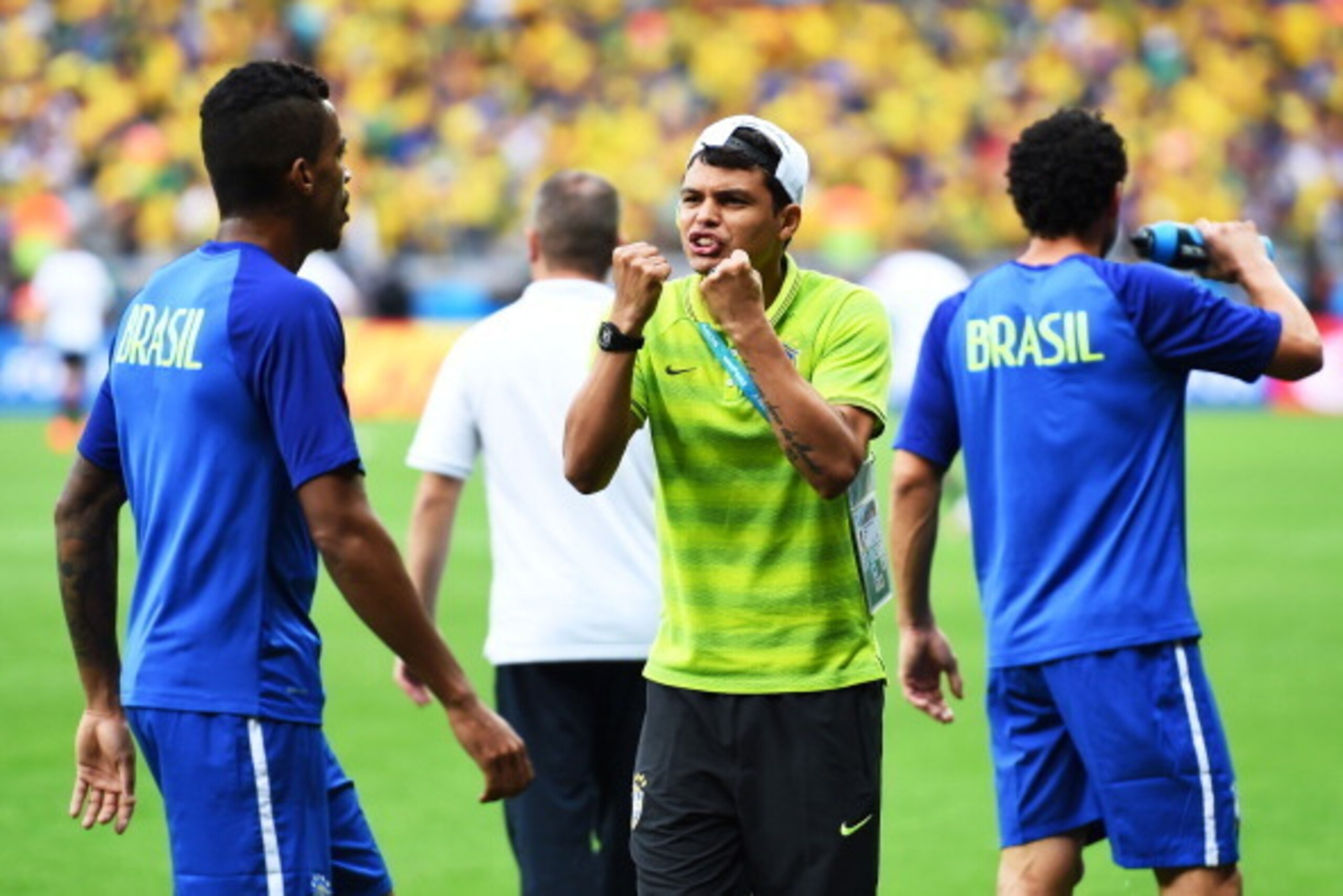 BELO HORIZONTE, BRAZIL - JULY 08: Thiago Silva of Brazil (C) speaks to teammates prior to the 2014 FIFA World Cup Brazil Semi Final match between Brazil and Germany at Estadio Mineirao on July 8, 2014 in Belo Horizonte, Brazil. (Photo by Buda Mendes/Get BELO HORIZONTE, BRAZIL - JULY 08: Thiago Silva of Brazil (C) speaks to teammates prior to the 2014 FIFA World Cup Brazil Semi Final match between Brazil and Germany at Estadio Mineirao on July 8, 2014 in Belo Horizonte, Brazil. (Photo by Buda Mendes/Get