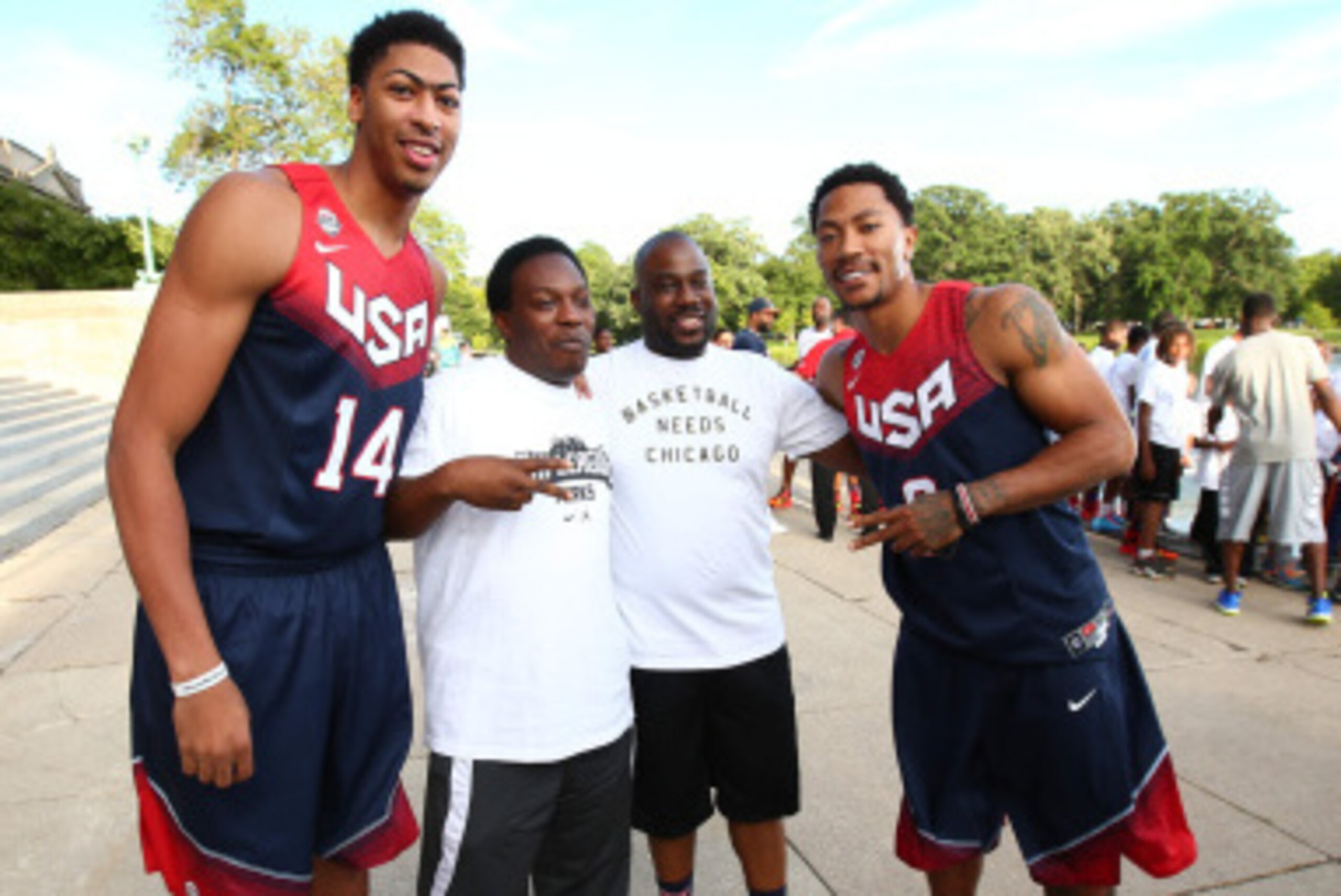 CHICAGO, IL - AUGUST 14: Anthony Davis and Derrick Rose of the USA Basketball Men's National Team poses for a photo with some Chicago Legends at the Museum of Science and Industry on August 14, 2014 in Chicago, Illinois.  NOTE TO USER: User expressly ackn