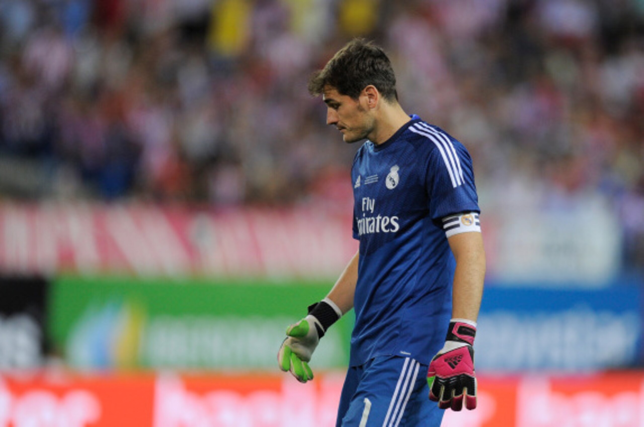 MADRID, SPAIN - AUGUST 22:  Iker Casillas of Real Madrid reacts during the Supercopa, second leg match between Club Atletico de Madrid and Real Madrid at Vicente Caldron stadium on August 22, 2014 in Madrid, Spain.  (Photo by Denis Doyle/Getty Images)