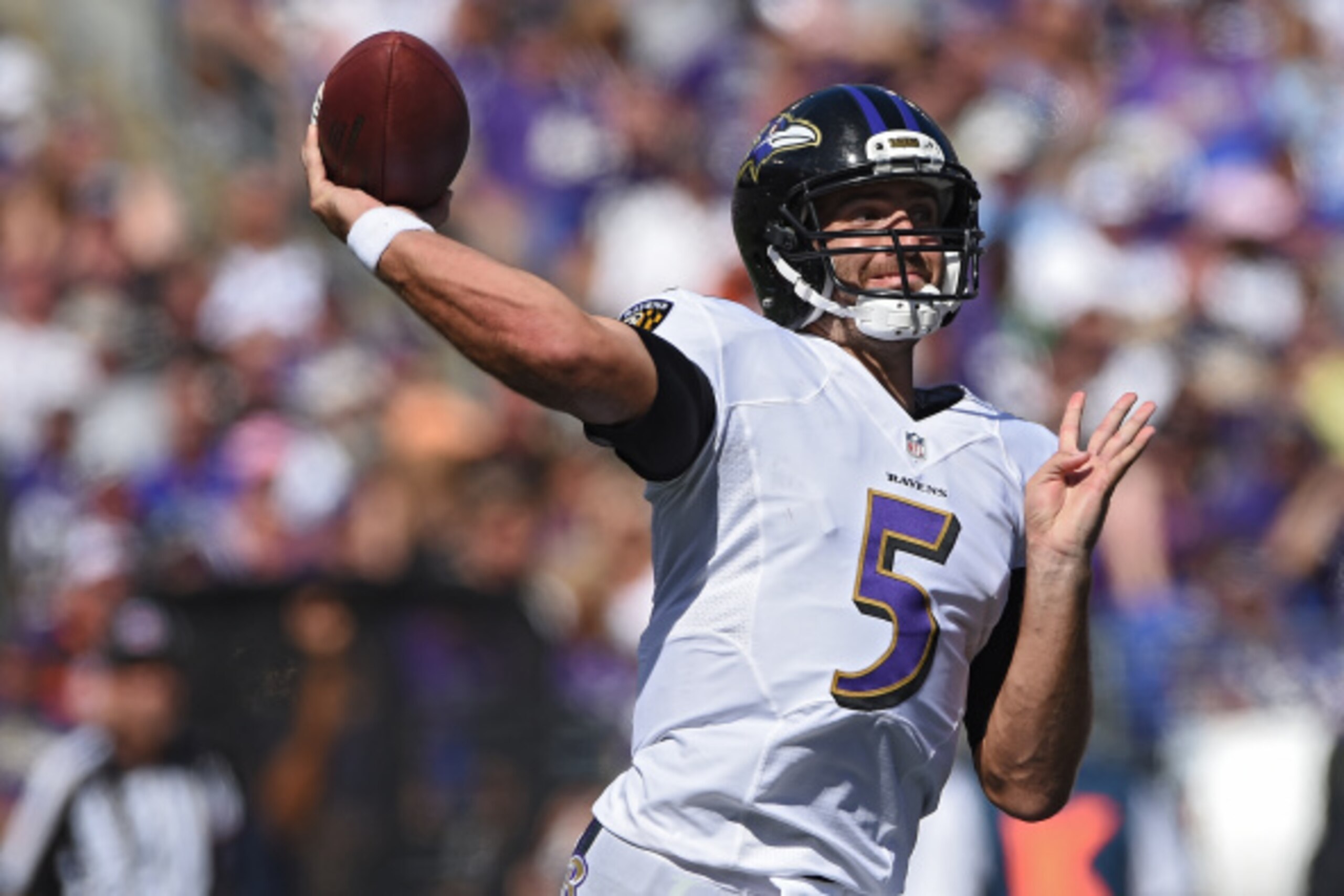 BALTIMORE, MD - SEPTEMBER 07: Quarterback Joe Flacco #5 of the Baltimore Ravens looks to pass against the Cincinnati Bengals at M&T Bank Stadium on September 7, 2014 in Baltimore, Maryland. The Cincinnati Bengals won, 23-16. (Photo by Patrick Smith/Getty 