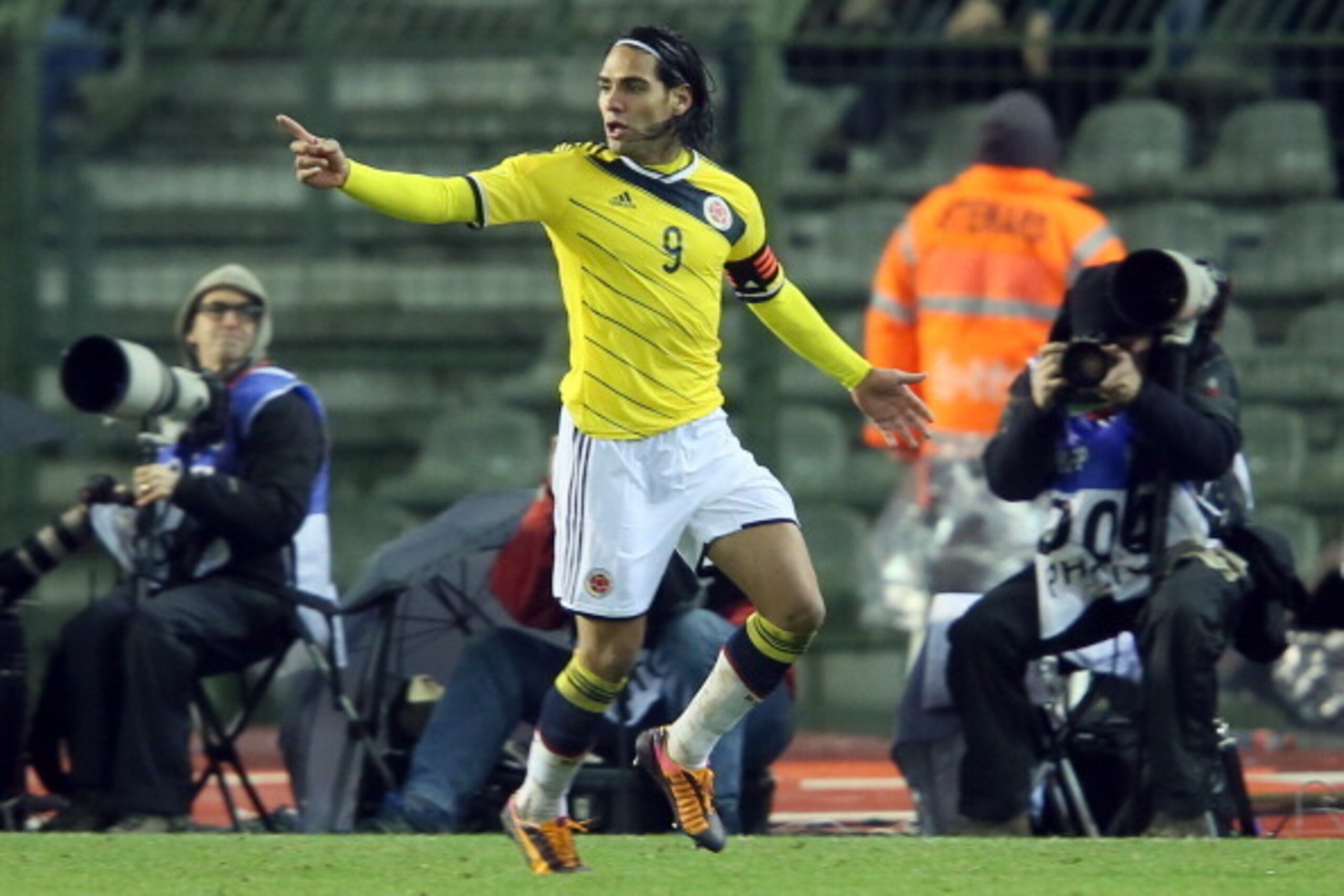BRUSSELS, BELGIUM - NOVEMBER 14:  Radamel Falcao of Colombia celebrates the first goal during the international friendly match between Belgium and Colombia at King Badouin stadium on November 14, 2013 in Brussels, Belgium.  (Photo by Christof Koepsel/Gett