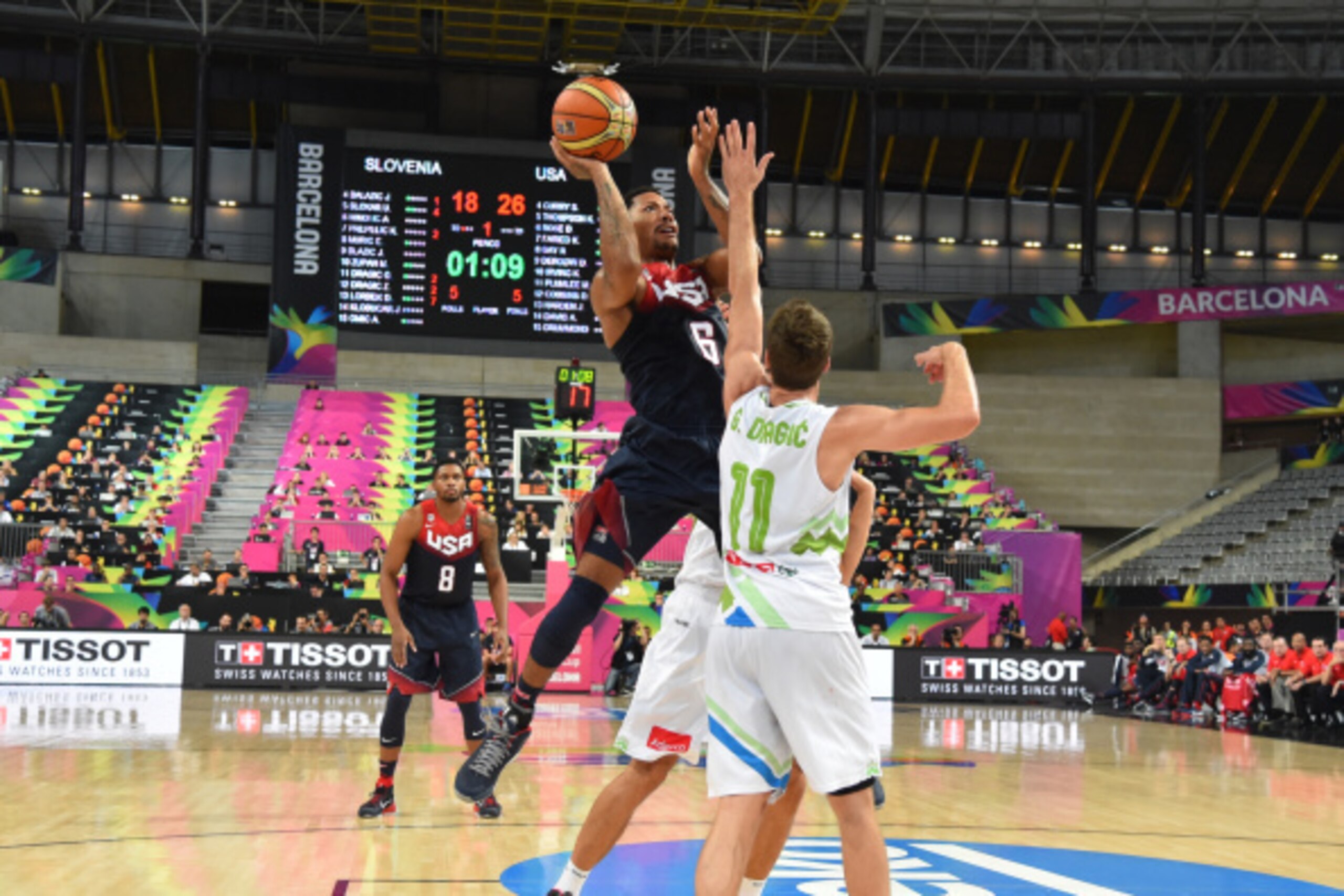 BARCELONA, SPAIN - SEPTEMBER 9: Derrick Rose #6 of the USA Basketball Men's National Team shoots against Goran Dragic #11 of the Slovenia National Team during the 2014 FIBA World Cup quarter-finals at Palau Sant Jordi on September 9, 2014 in Barcelona, Sp