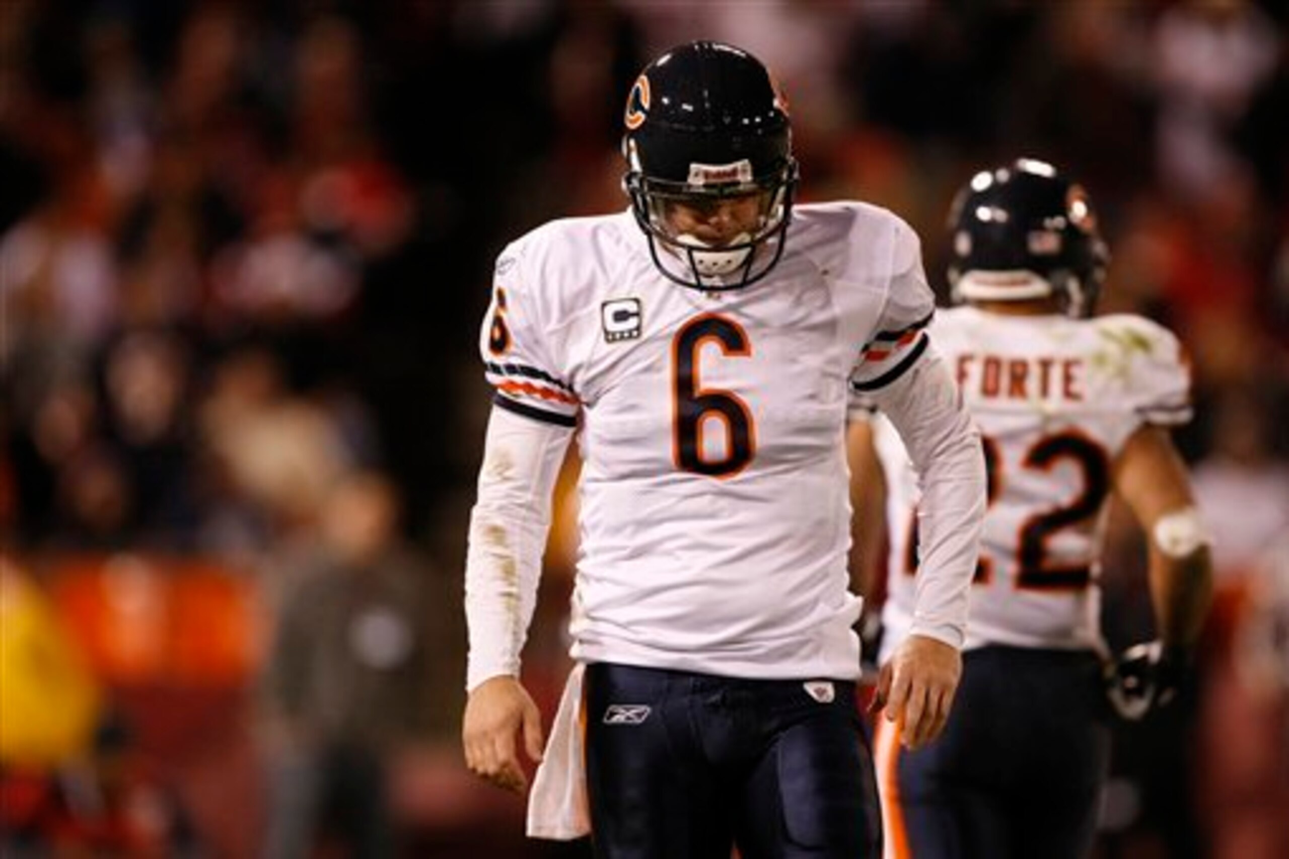 Defeatist looks such as these lend credence to the assertion that Cutler can't take emotions out of the game when things aren't going his way.