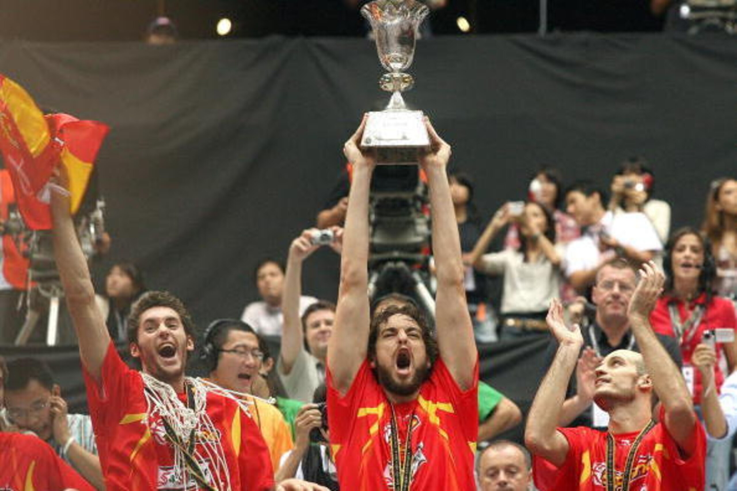 SAITAMA, JAPAN - SEPTEMBER 3:  Pau Gasol #4 of Spain celebrates after defeating Greece in the 2006 FIBA World Championship Final Round on September 3, 2006 at the Saitama Super Arena in Saitama, Japan. Spain defeated Greece 70-47 to win the championship. 