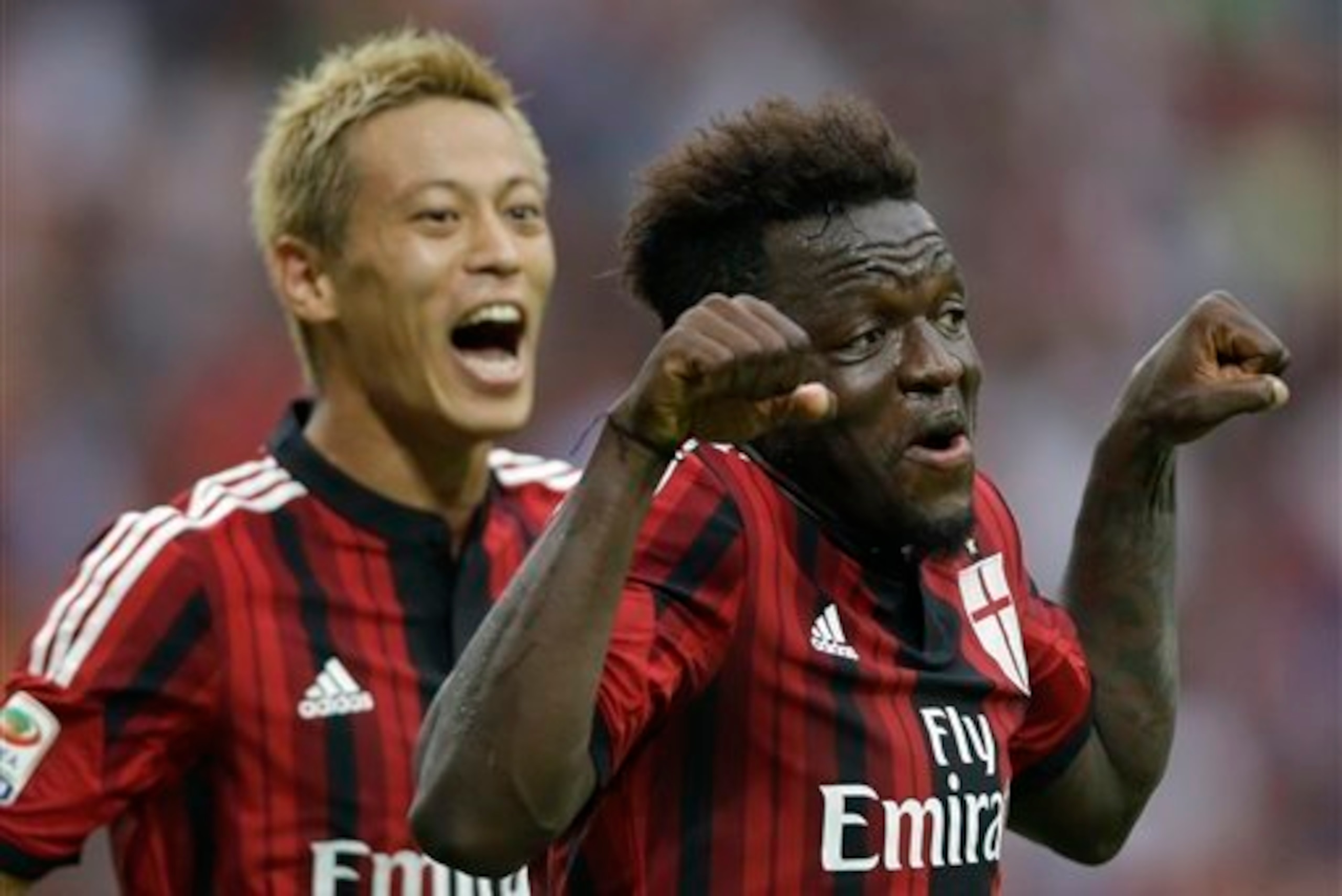 Milan celebrate 3-1 win against Lazio last weekend