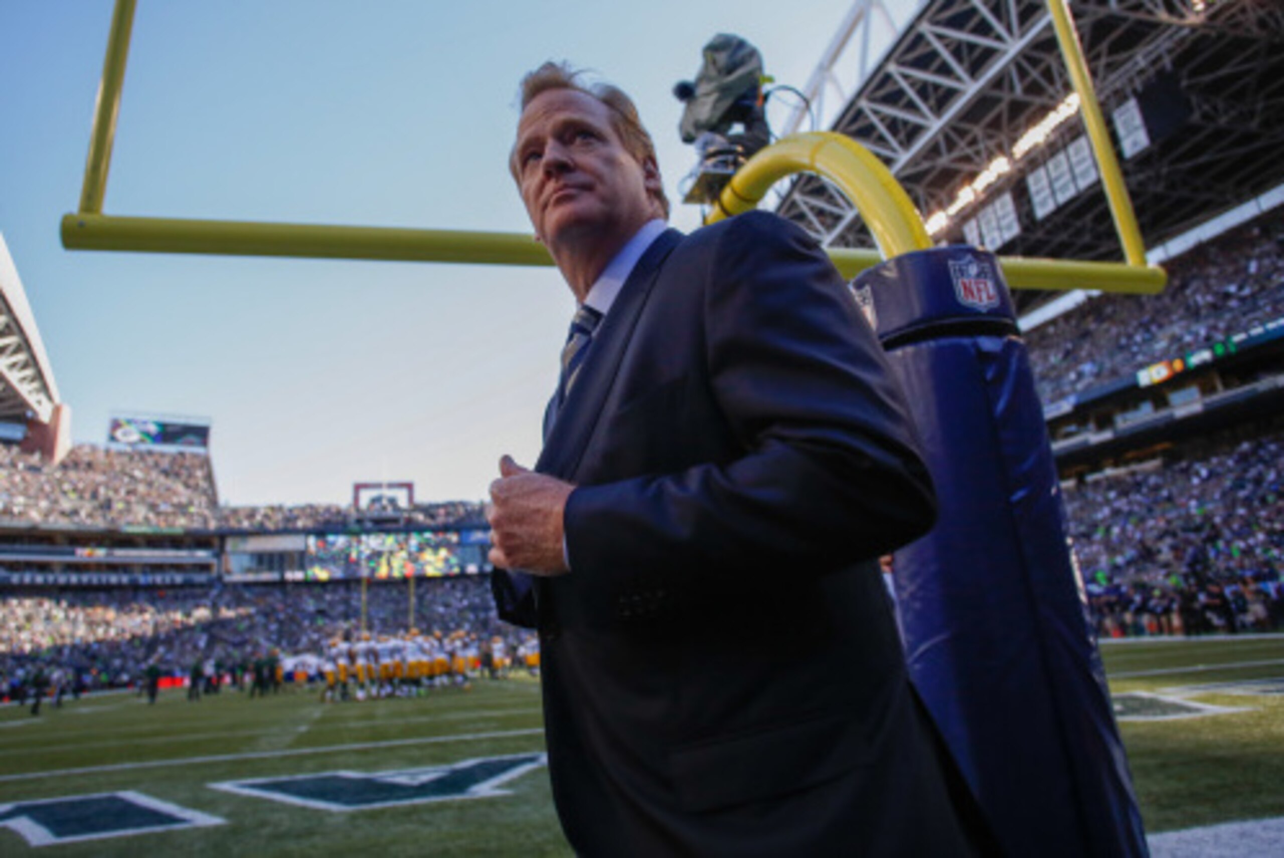 SEATTLE, WA - SEPTEMBER 04:  NFL commissioner Roger Goodell walks the sidelines prior to the game between the Seattle Seahawks and the Green Bay Packers at CenturyLink Field on September 4, 2014 in Seattle, Washington.  (Photo by Otto Greule Jr/Getty Imag