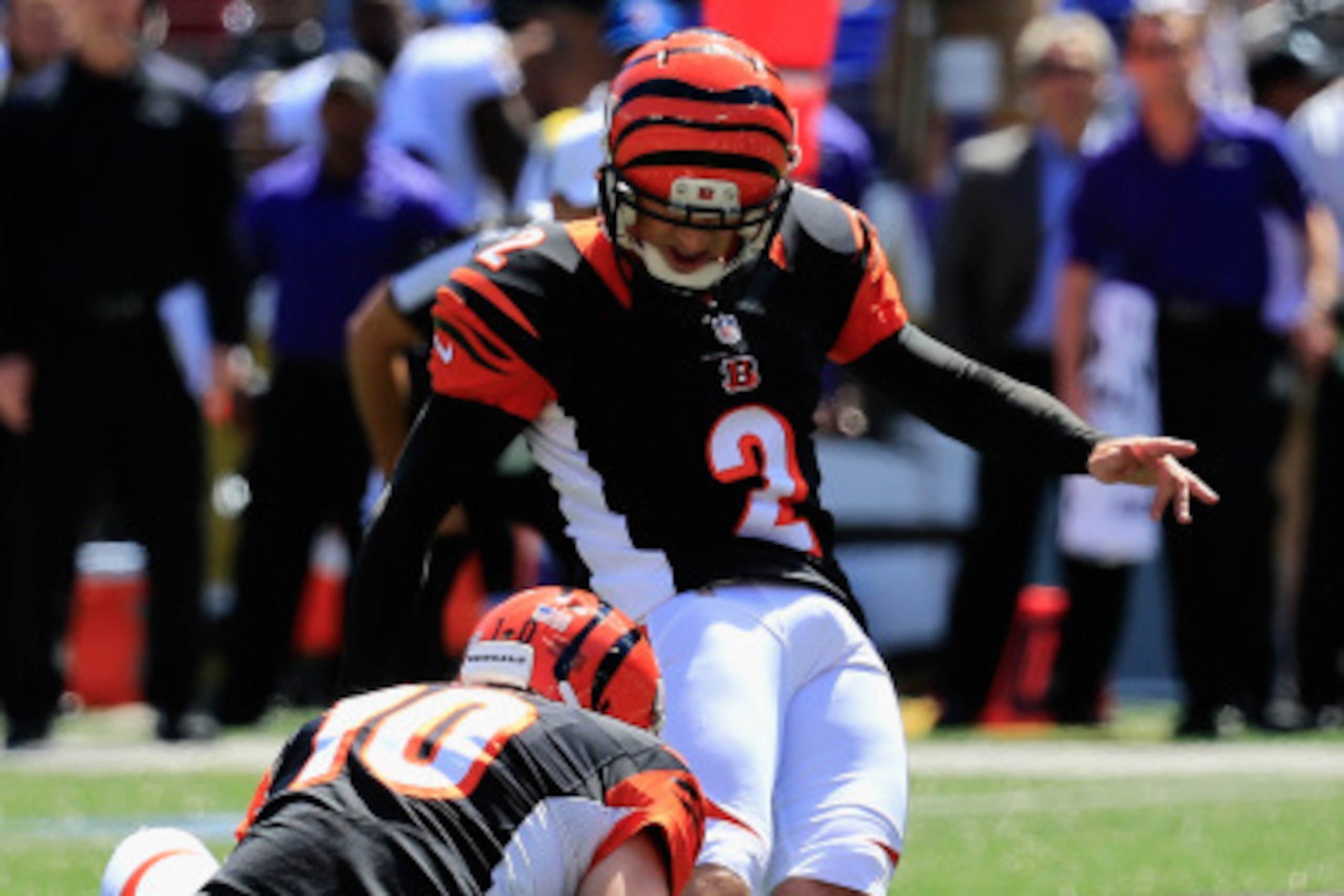 BALTIMORE, MD - SEPTEMBER 07:  Kicker Mike Nugent #2 of the Cincinnati Bengals kicks a field goal during an NFL football game against the Baltimore Ravens at M&T Bank Stadium on September 7, 2014 in Baltimore, Maryland.  (Photo by Rob Carr/Getty Images)