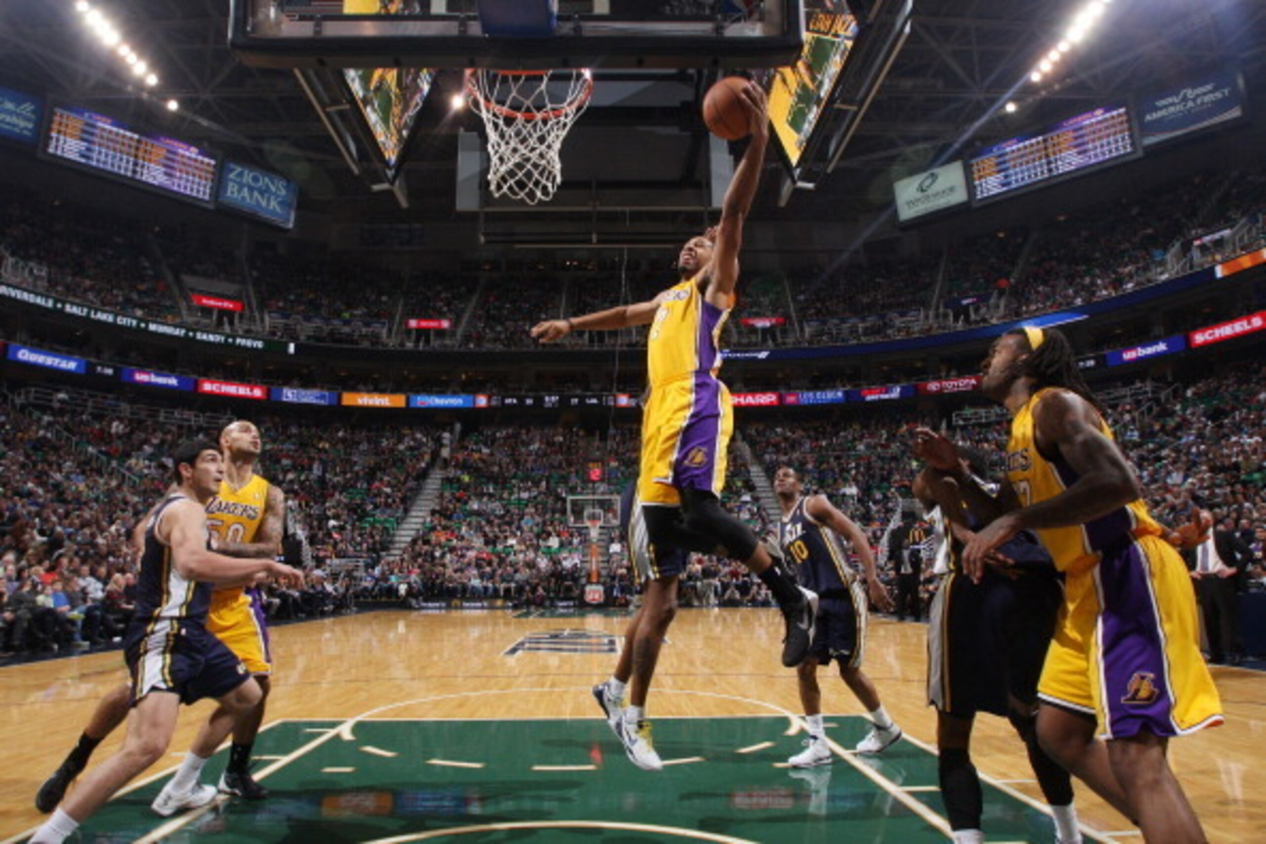 SALT LAKE CITY, UT - DECEMBER 27:  Xavier Henry #7 of the Los Angeles Lakers shoots against the Utah JAzz at EnergySolutions Arena on December 27, 2013 in Salt Lake City, Utah. NOTE TO USER: User expressly acknowledges and agrees that, by downloading and 
