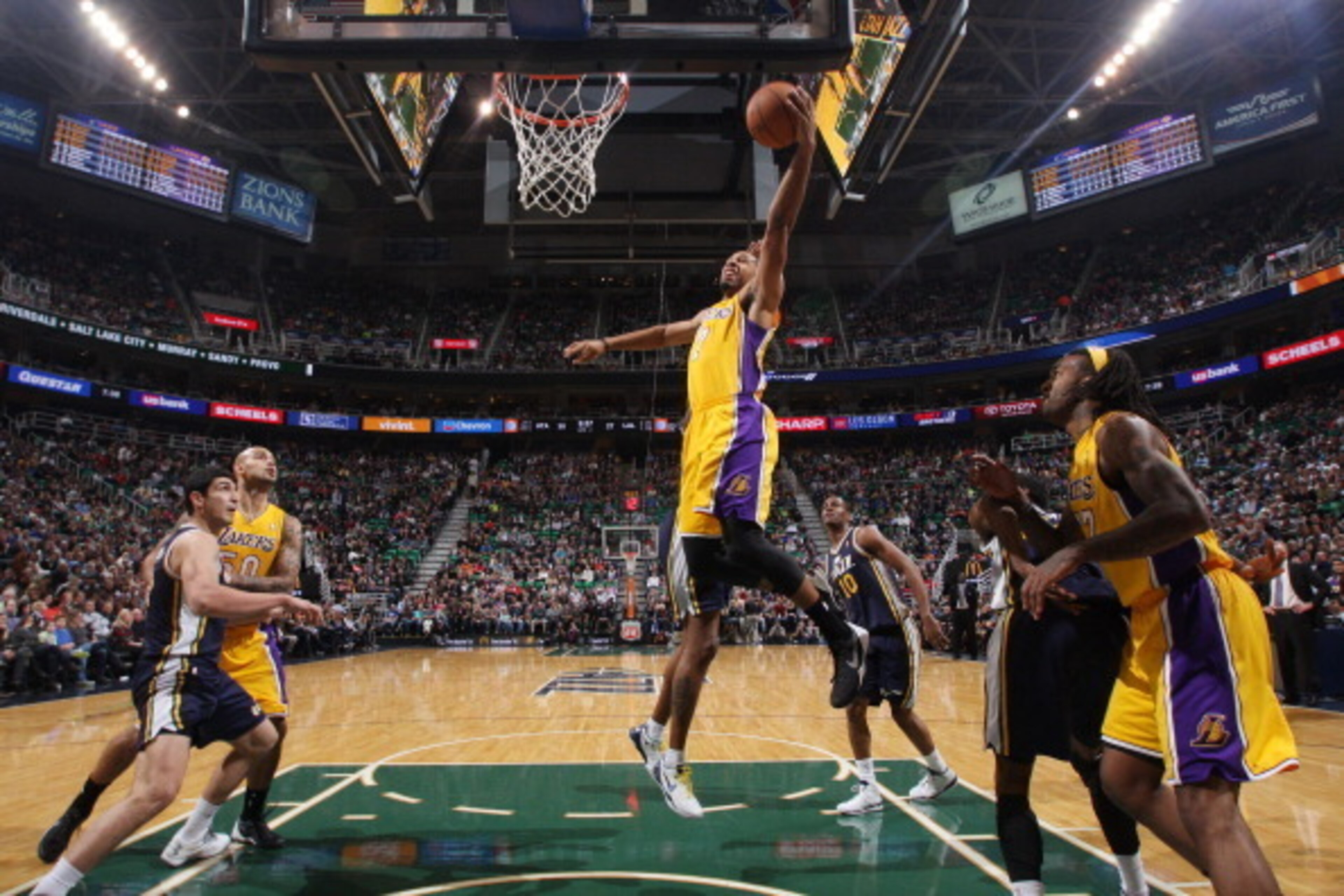 SALT LAKE CITY, UT - DECEMBER 27:  Xavier Henry #7 of the Los Angeles Lakers shoots against the Utah JAzz at EnergySolutions Arena on December 27, 2013 in Salt Lake City, Utah. NOTE TO USER: User expressly acknowledges and agrees that, by downloading and 