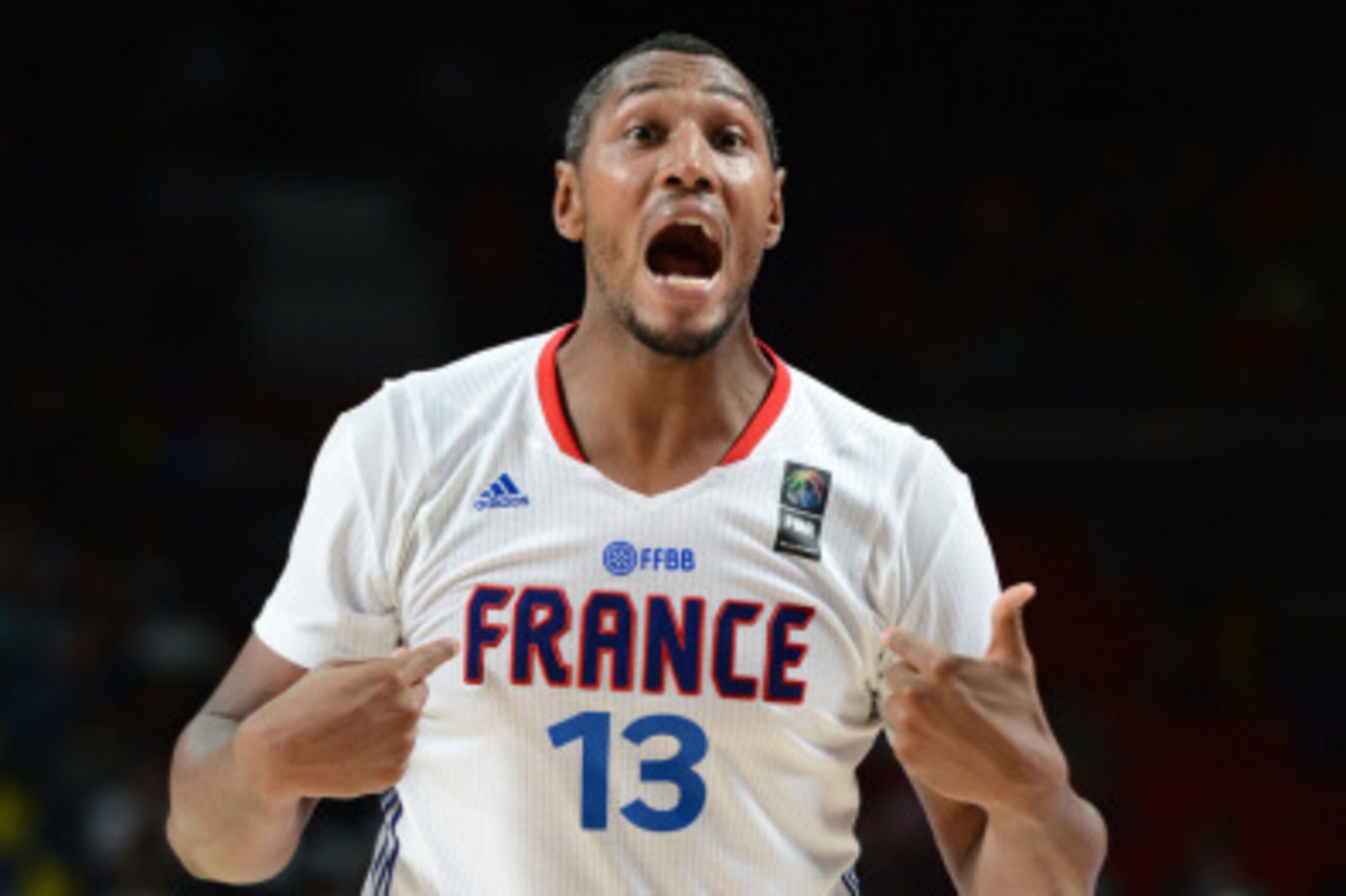 MADRID, SPAIN - SEPTEMBER 12: Boris Diaw #13 of the France National Team calls a play against the Serbia National Team at Palacio de Deportes on September 12, 2014 in Madrid, Spain. NOTE TO USER: User expressly acknowledges and agrees that, by downloadin MADRID, SPAIN - SEPTEMBER 12: Boris Diaw #13 of the France National Team calls a play against the Serbia National Team at Palacio de Deportes on September 12, 2014 in Madrid, Spain. NOTE TO USER: User expressly acknowledges and agrees that, by downloadin