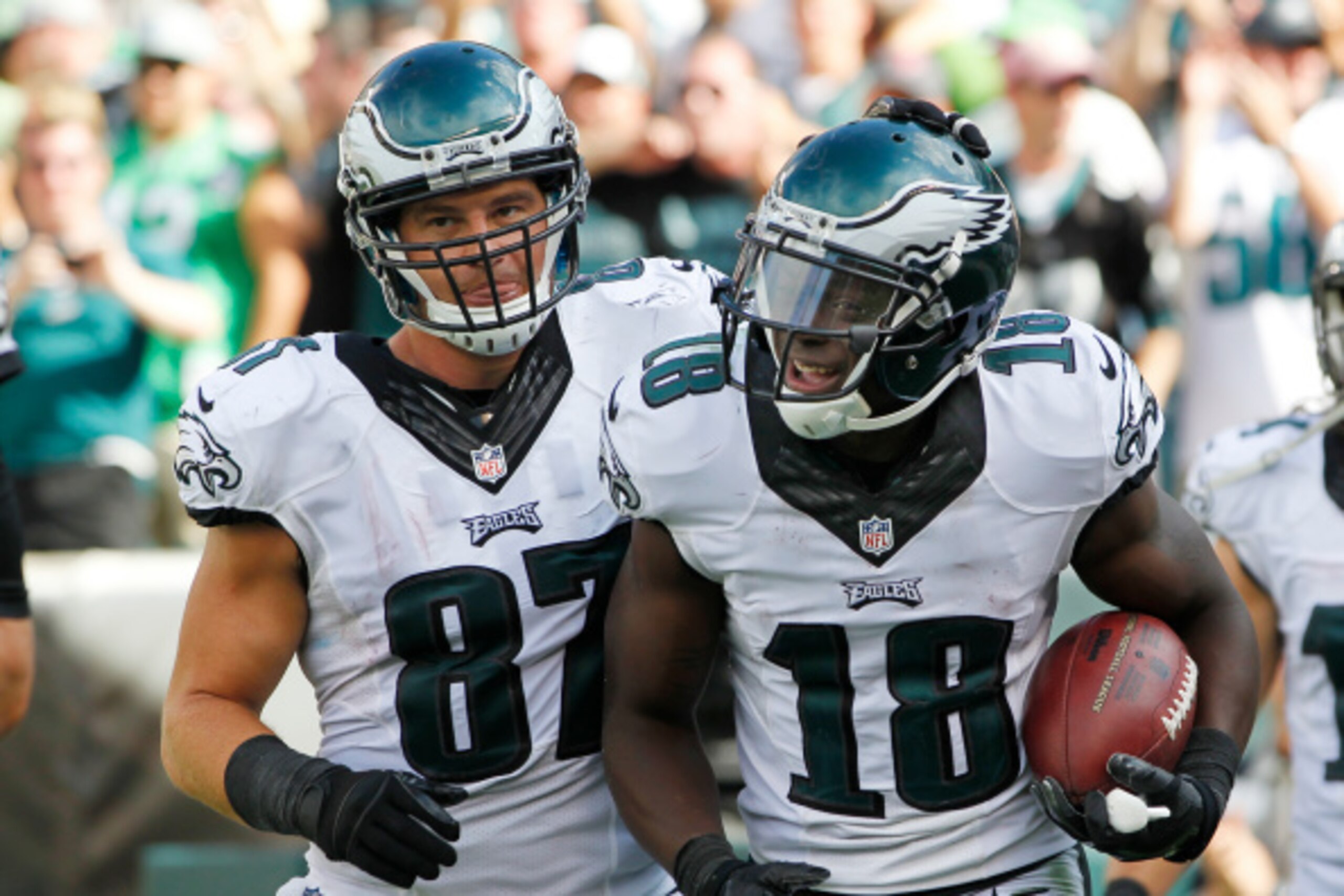 PHILADELPHIA, PA - SEPTEMBER 07: Jeremy Maclin #18 of the Philadelphia Eagles celebrates his 68 yard touchdown with teammate Brent Celek #87 during the fourth quarter against the Jacksonville Jaguars at Lincoln Financial Field on September 7, 2014 in Phil